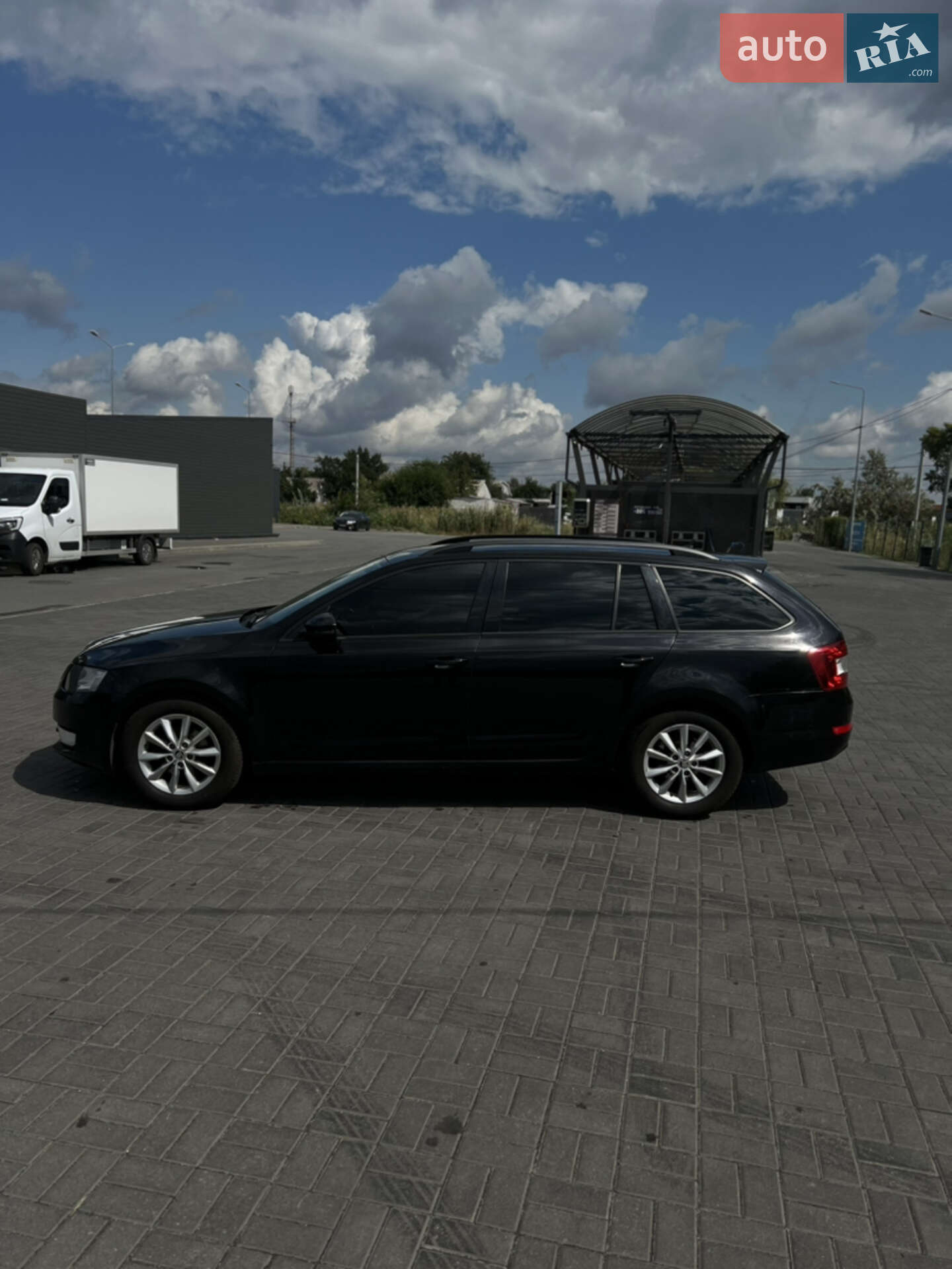 Skoda Octavia 2016 VIN TMBJG7NEXH0069321 фото оголошення 3 з 24