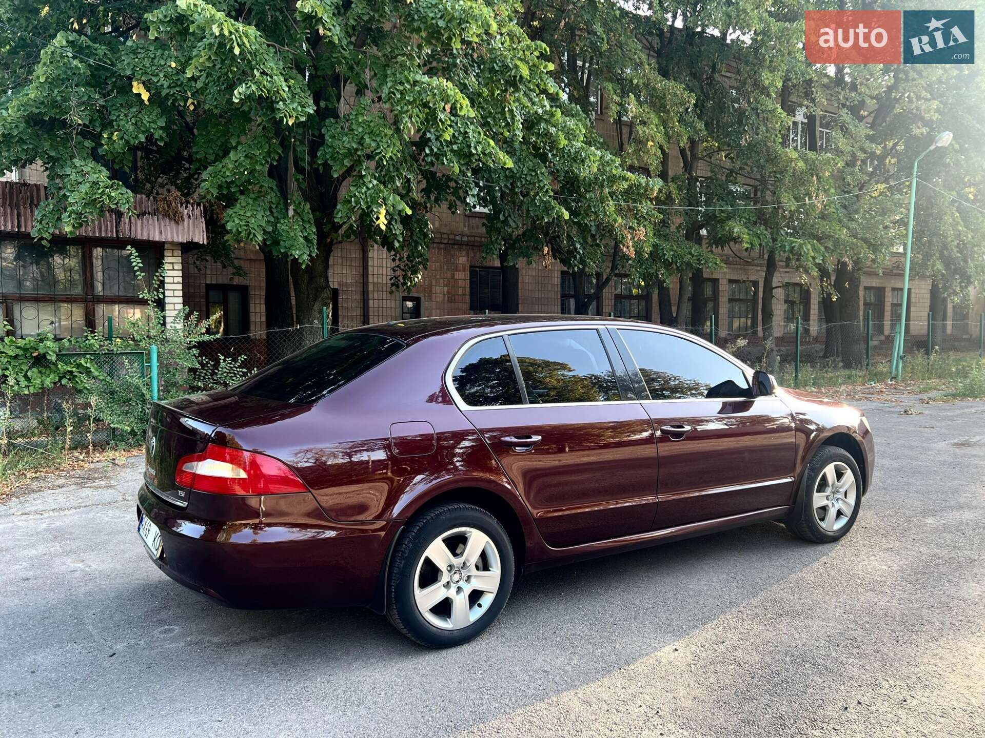 Skoda Superb 2011 VIN TMBAB43T7BB300650 фото оголошення 13 з 25