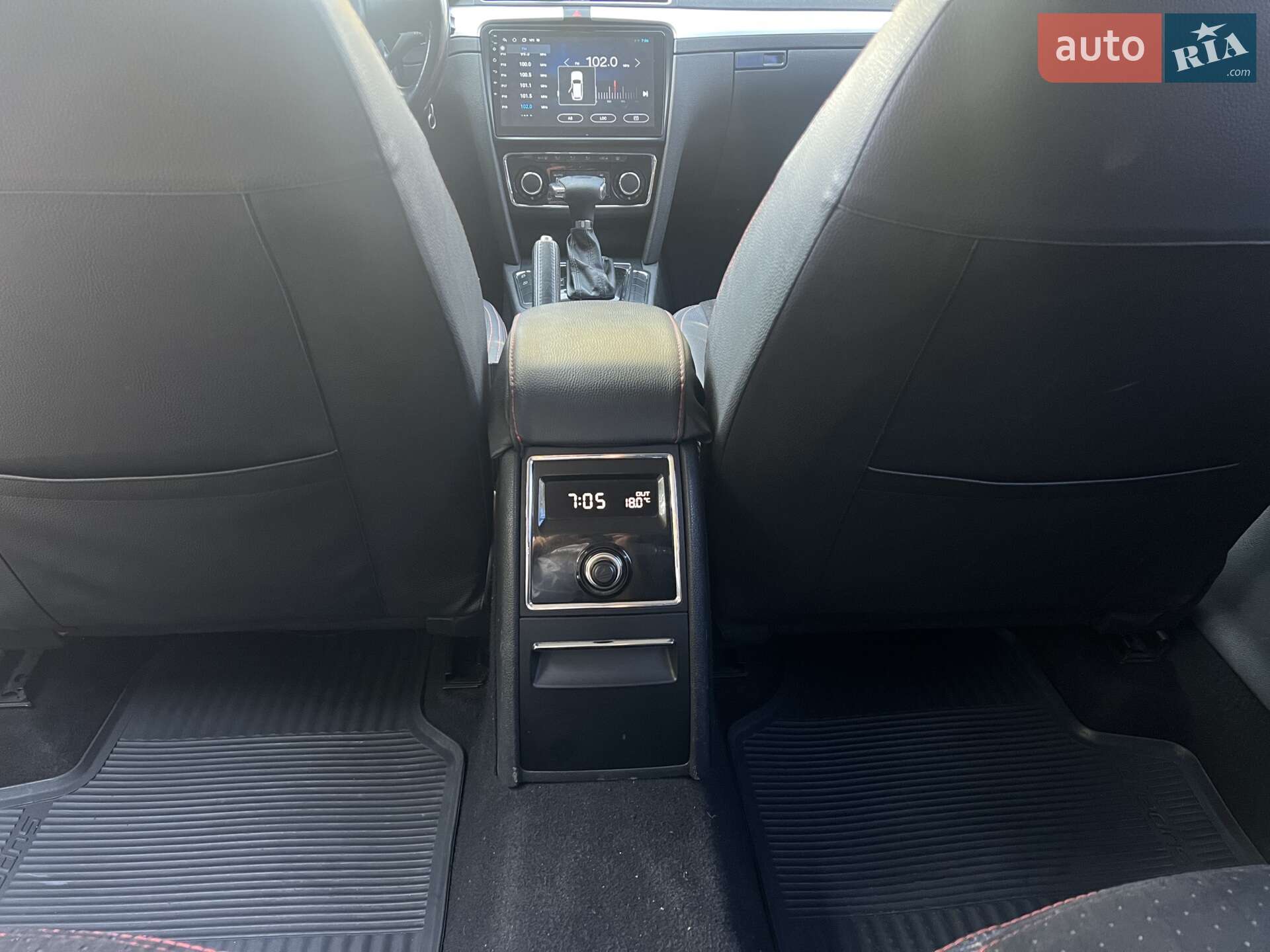 Skoda Superb 2011 VIN TMBAB43T7BB300650 фото оголошення 19 з 25