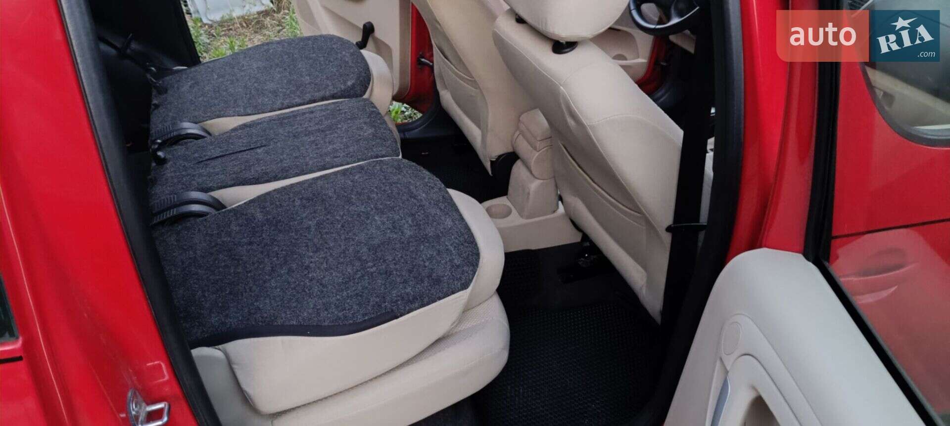 Skoda Roomster 2008 VIN TMBMC45J09B600259 фото оголошення 3 з 9