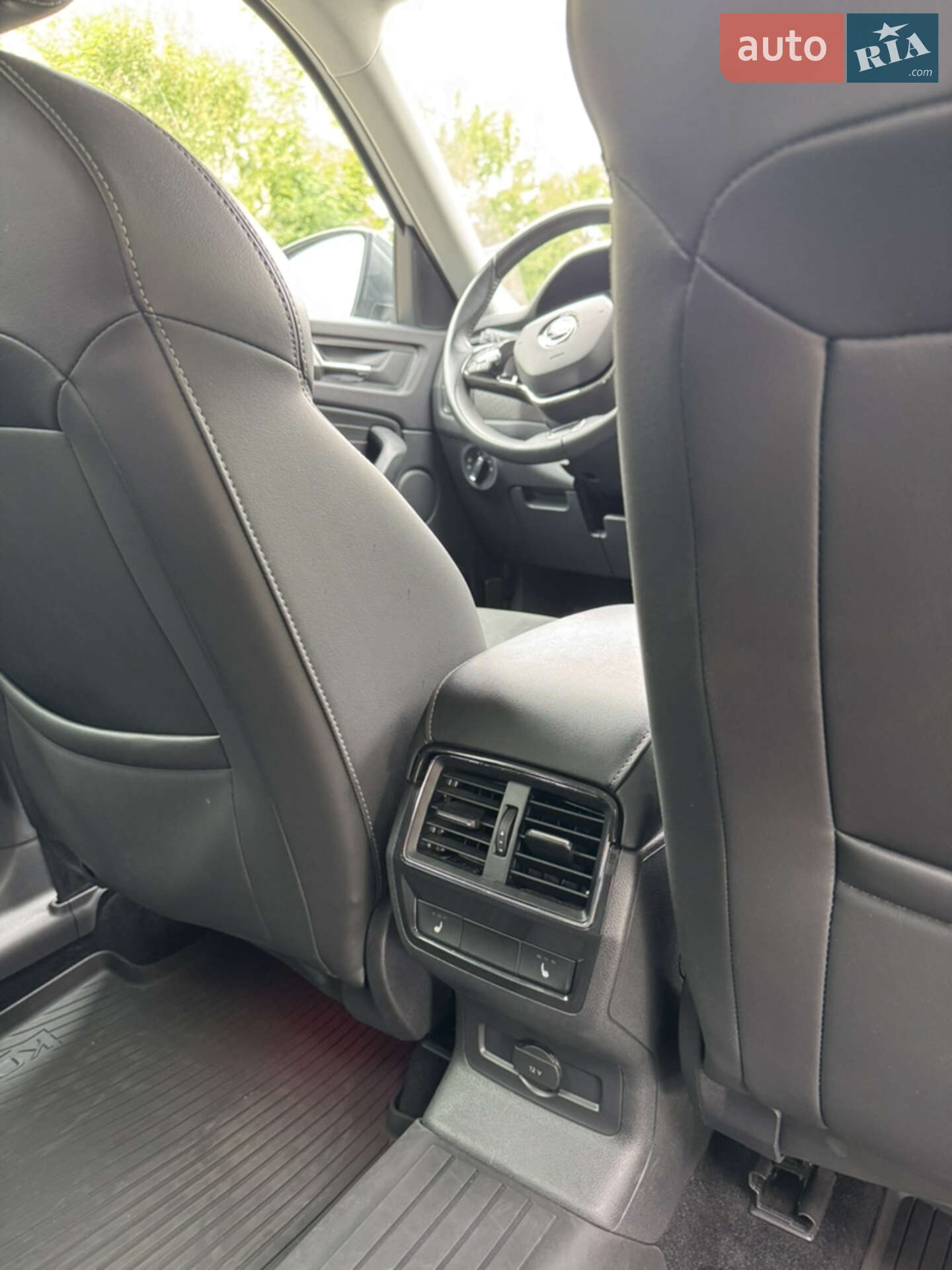 Skoda Kodiaq 2023 VIN TMBLD6NS8RB400419 фото оголошення 8 з 29