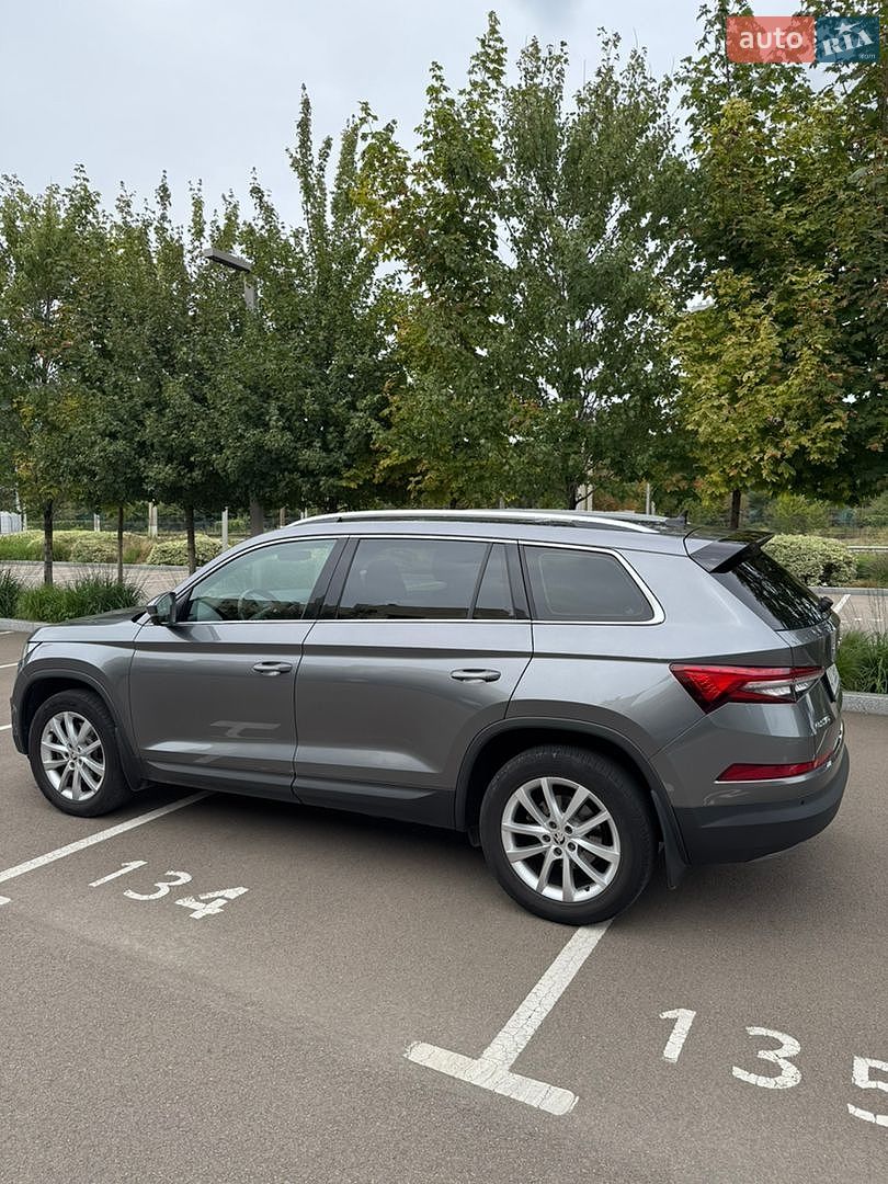 Skoda Kodiaq 2023 VIN TMBLD6NS8RB400419 фото оголошення 4 з 29