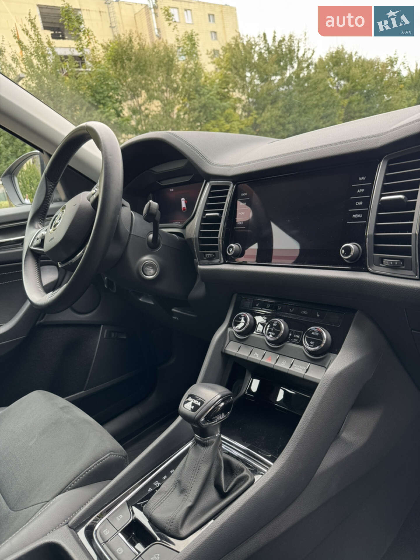 Skoda Kodiaq 2023 VIN TMBLD6NS8RB400419 фото оголошення 10 з 29