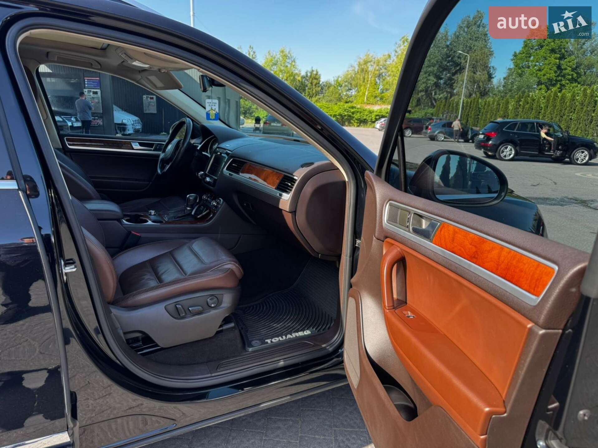 Volkswagen Touareg 2012 VIN WVGEK9BP2CD007829 фото оголошення 2 з 18