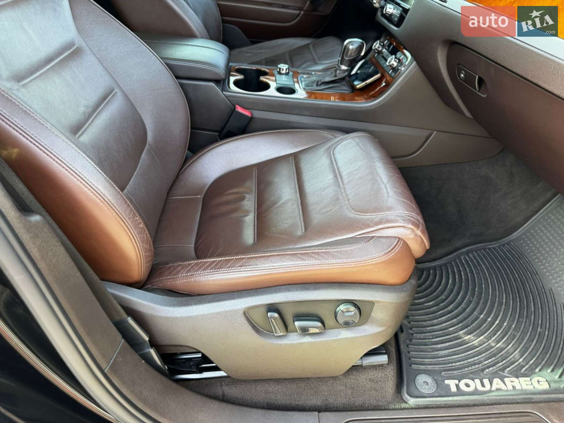 Volkswagen Touareg 2012 VIN WVGEK9BP2CD007829 фото оголошення 7 з 18
