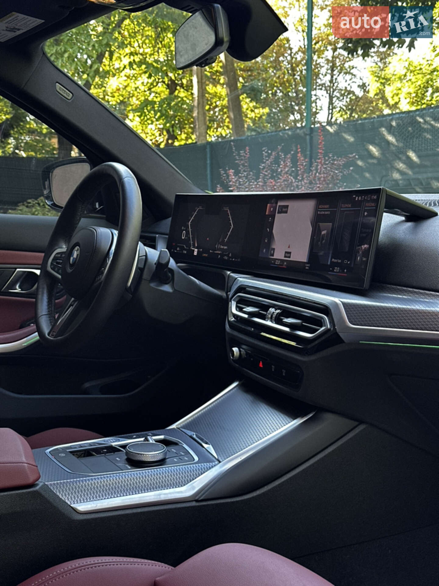 BMW 3 Series 2024 VIN 3MW49FF00R8E53312 фото оголошення 18 з 42