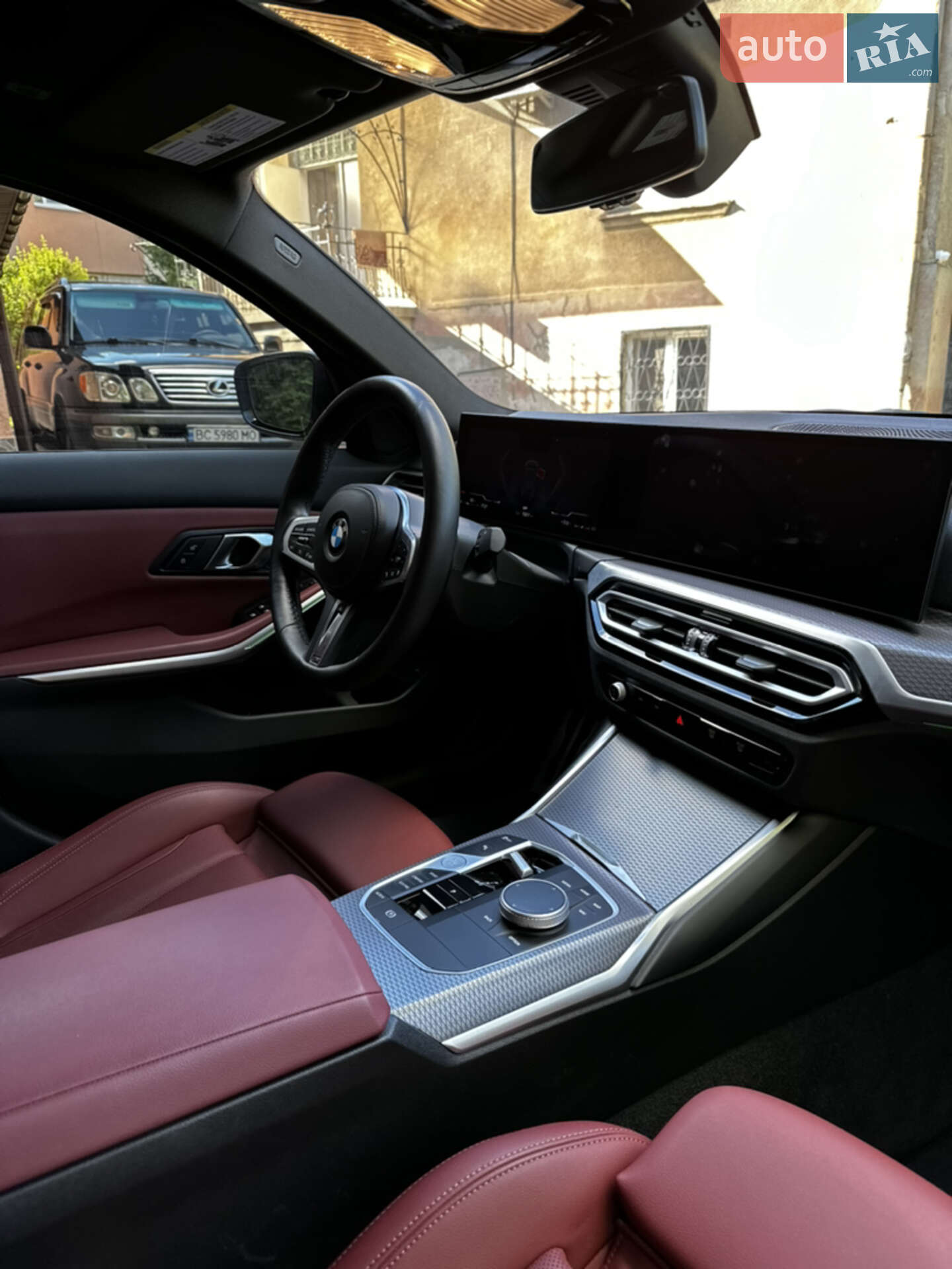 BMW 3 Series 2024 VIN 3MW49FF00R8E53312 фото оголошення 37 з 42