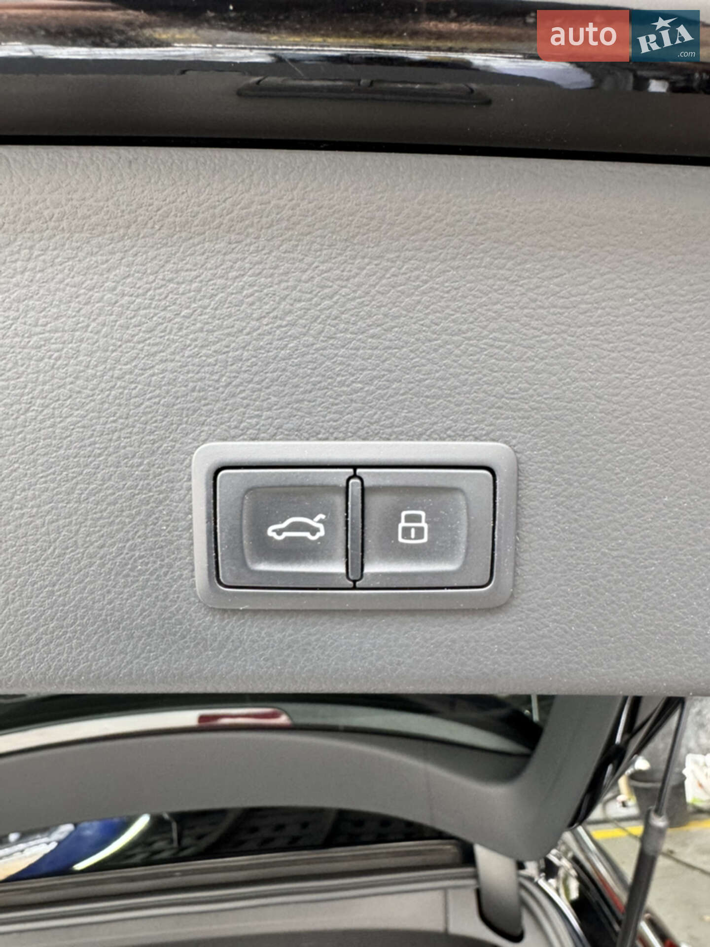 Audi A6 2015 VIN WAUZZZ4G0GN111540 фото оголошення 24 з 45