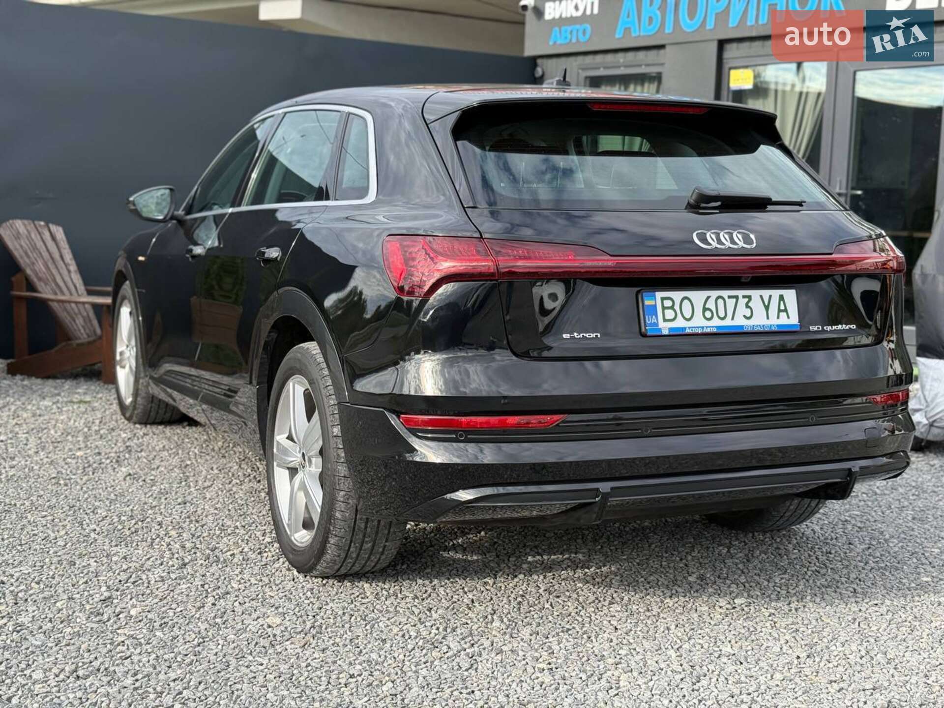 Audi e-tron 2021 VIN WAUZZZGE1NB004604 фото оголошення 5 з 33