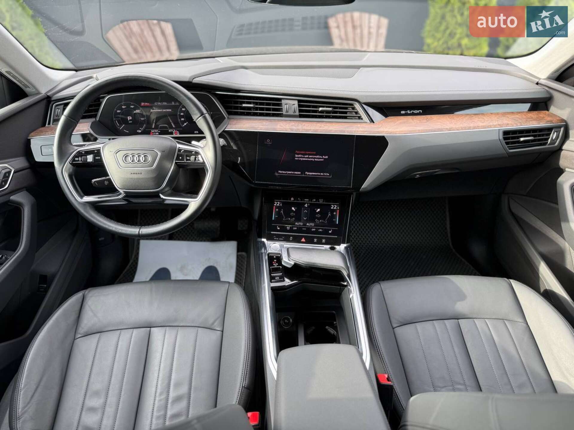 Audi e-tron 2021 VIN WAUZZZGE1NB004604 фото оголошення 13 з 33