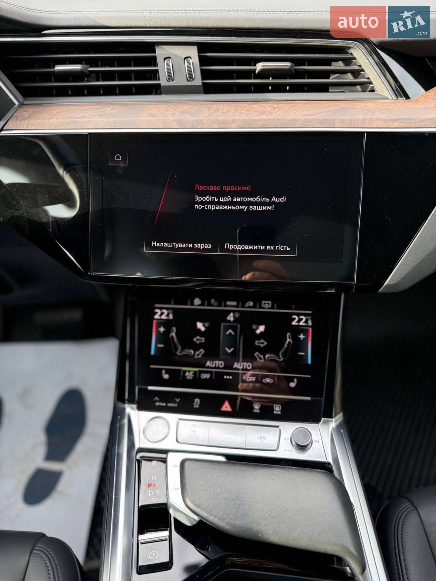 Audi e-tron 2021 VIN WAUZZZGE1NB004604 фото оголошення 16 з 33