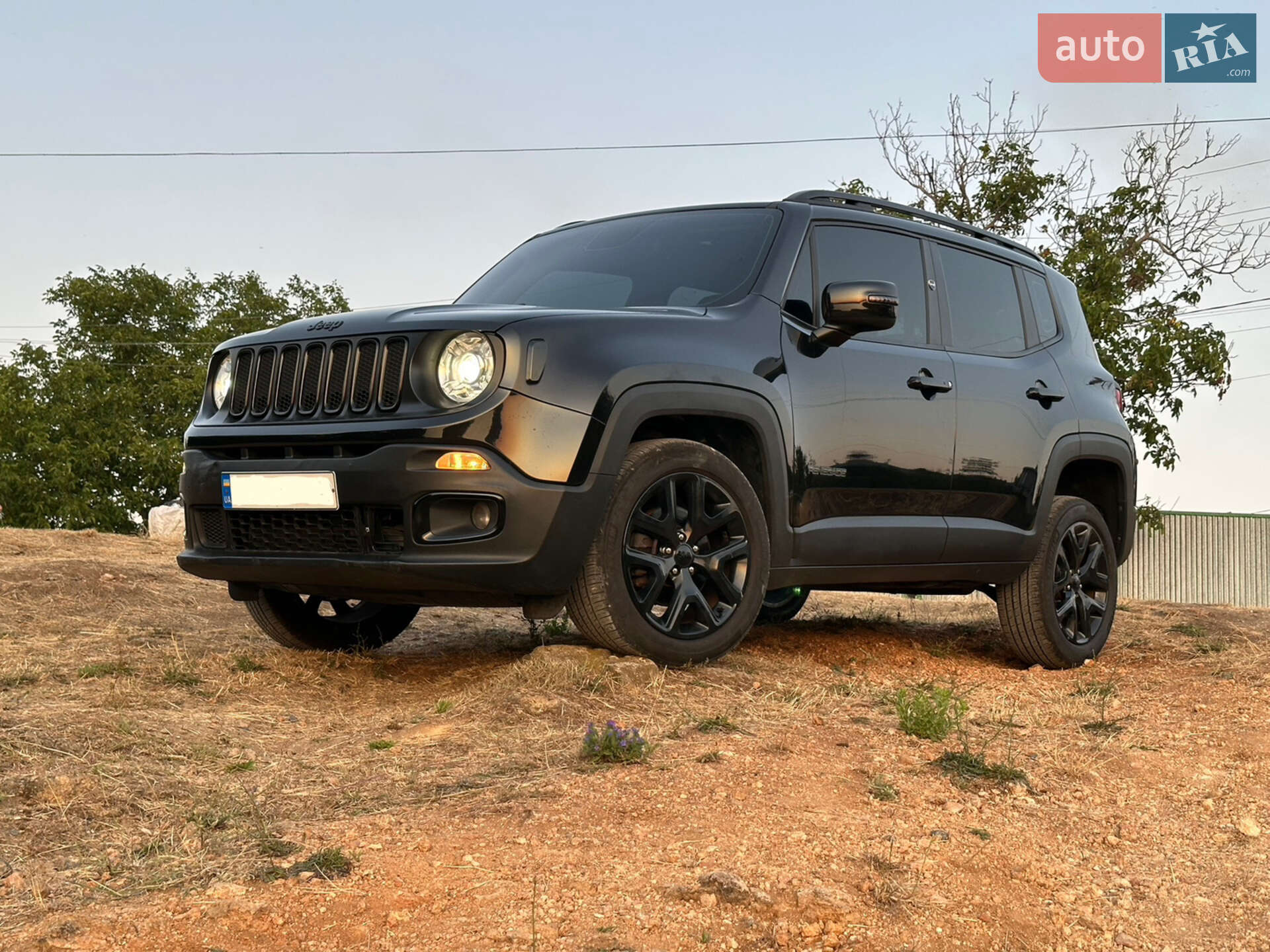Jeep Renegade 2018 VIN 1C4BU0000JPG82063 фото оголошення 26 з 27
