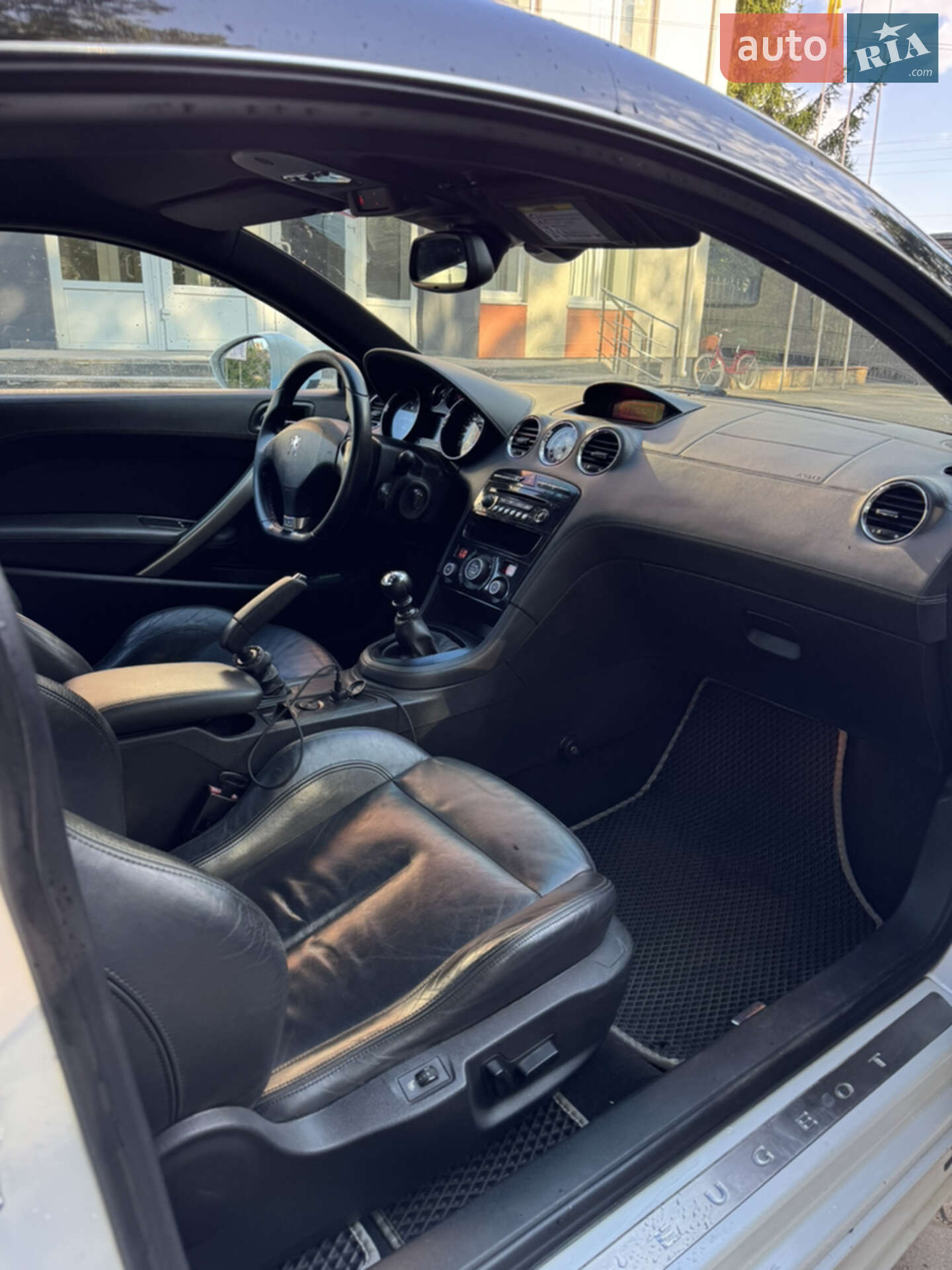 Peugeot RCZ 2012 VIN VF34JRHH8BP019850 фото оголошення 15 з 22