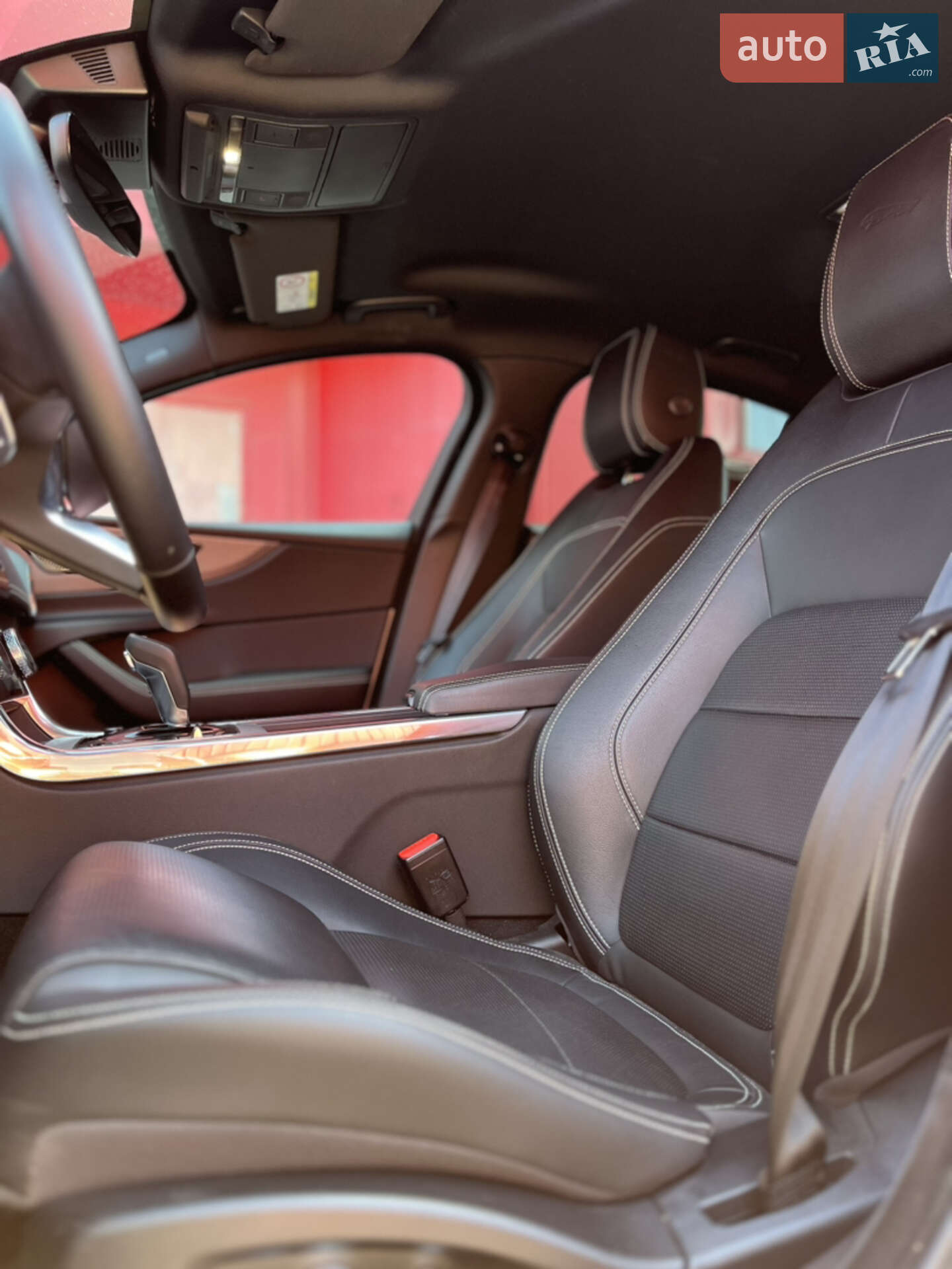 Jaguar XE 2020 VIN SAJAB4BX0LCP65309 фото оголошення 11 з 19