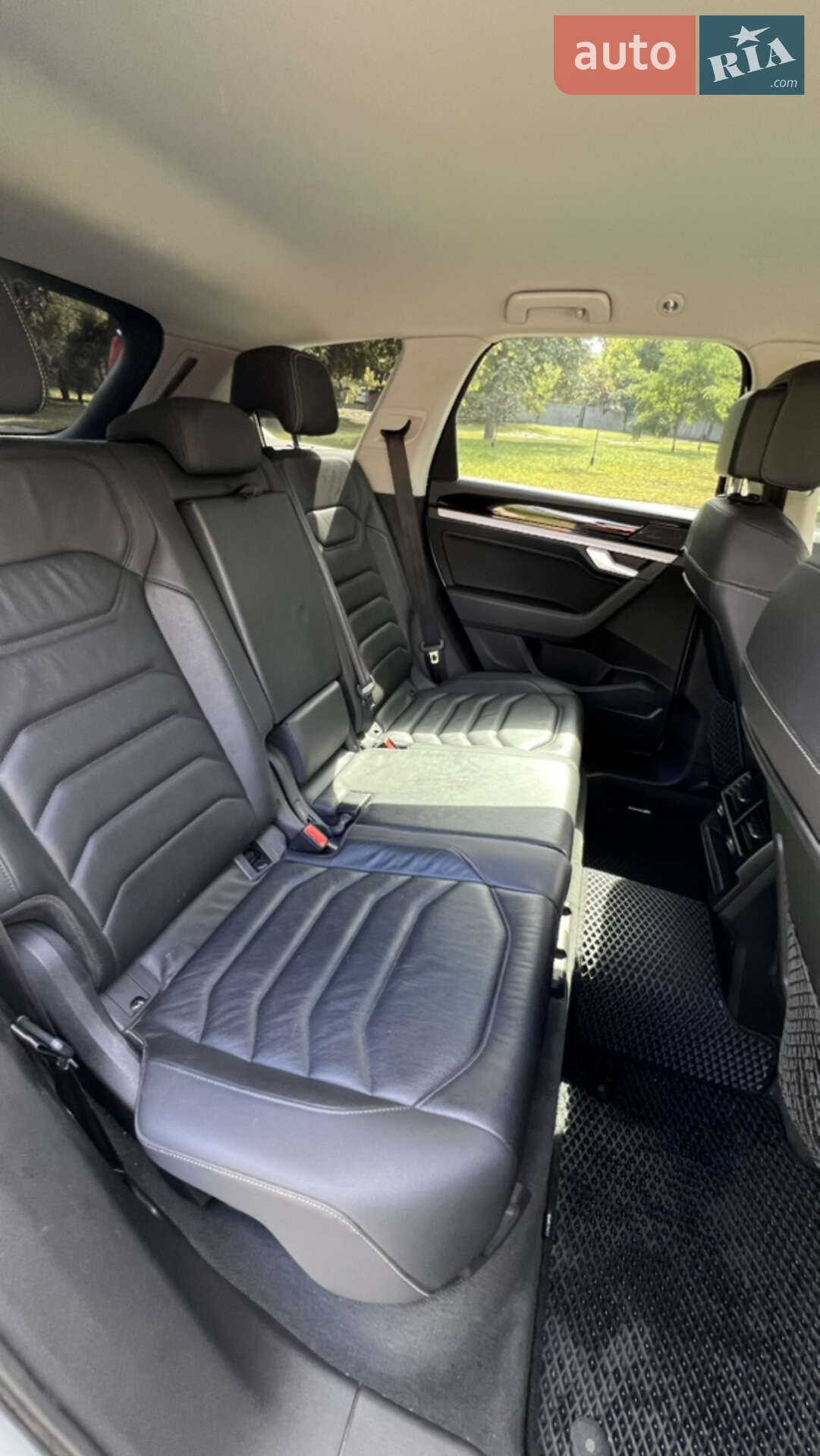 Volkswagen Touareg 2019 VIN WVGZZZCRZLD019603 фото оголошення 12 з 18
