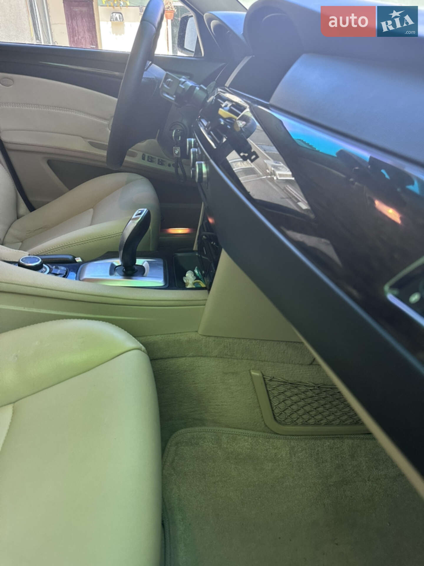 BMW 5 Series 2008 VIN WBANT11090CW02179 фото оголошення 32 з 39