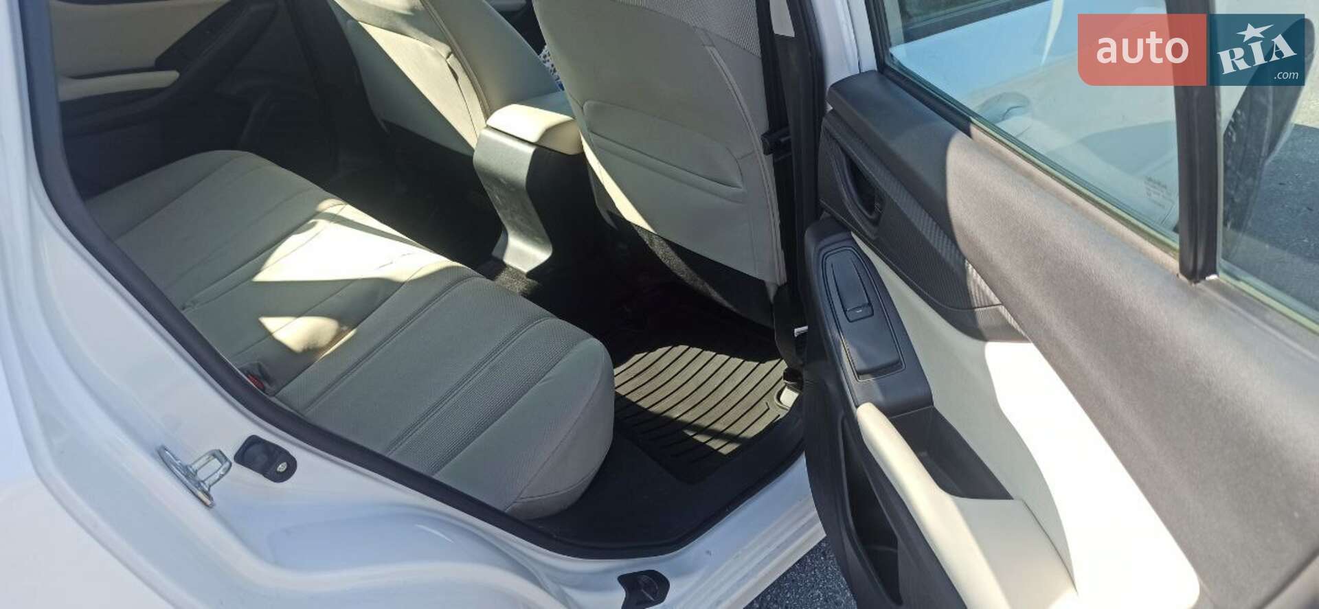 Subaru Impreza 2017 VIN 4S3GTAB63J3701953 фото оголошення 4 з 11