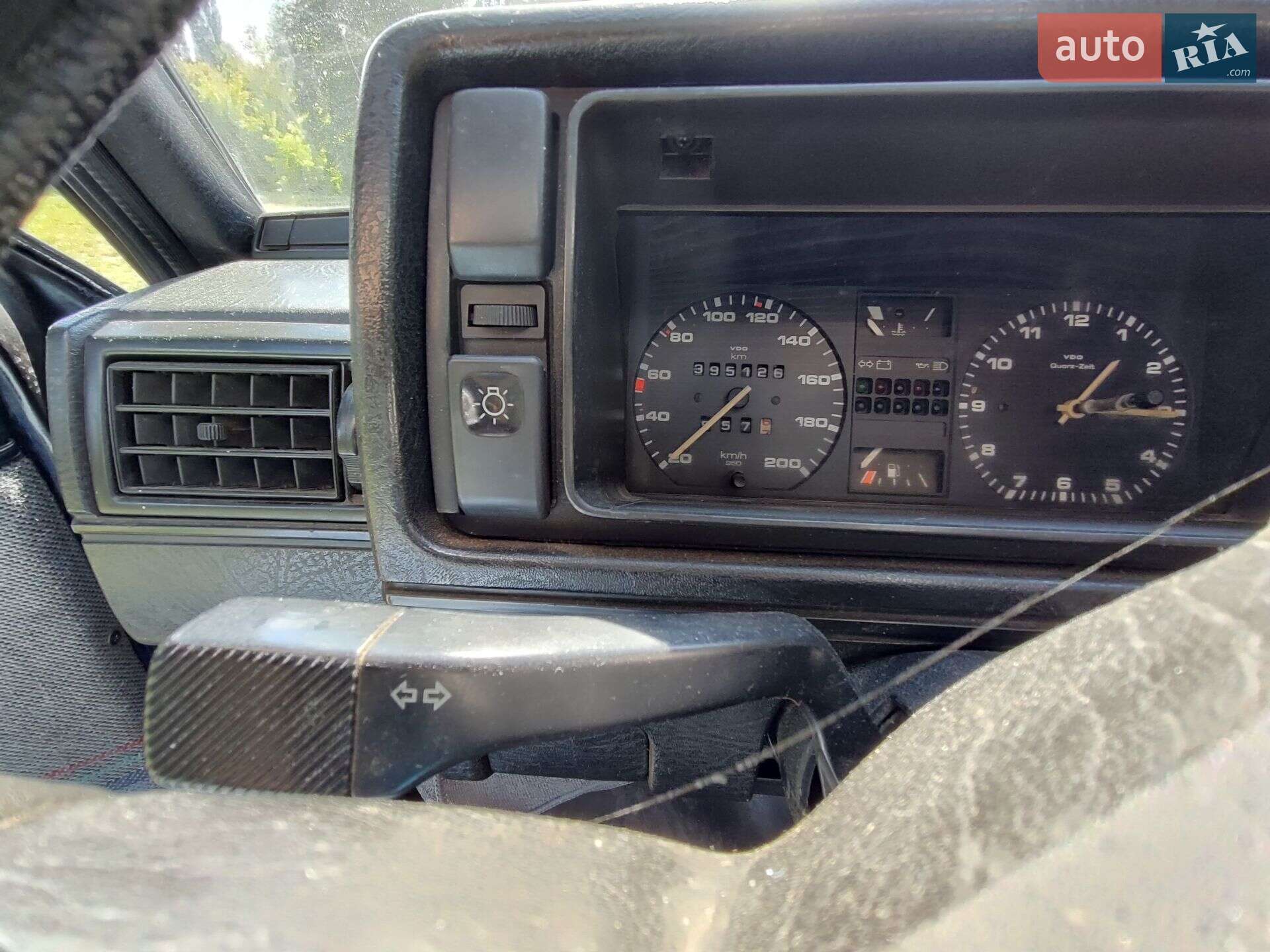 Volkswagen Golf 1989 VIN WVWZZZ1GZKW763768 фото оголошення 3 з 11