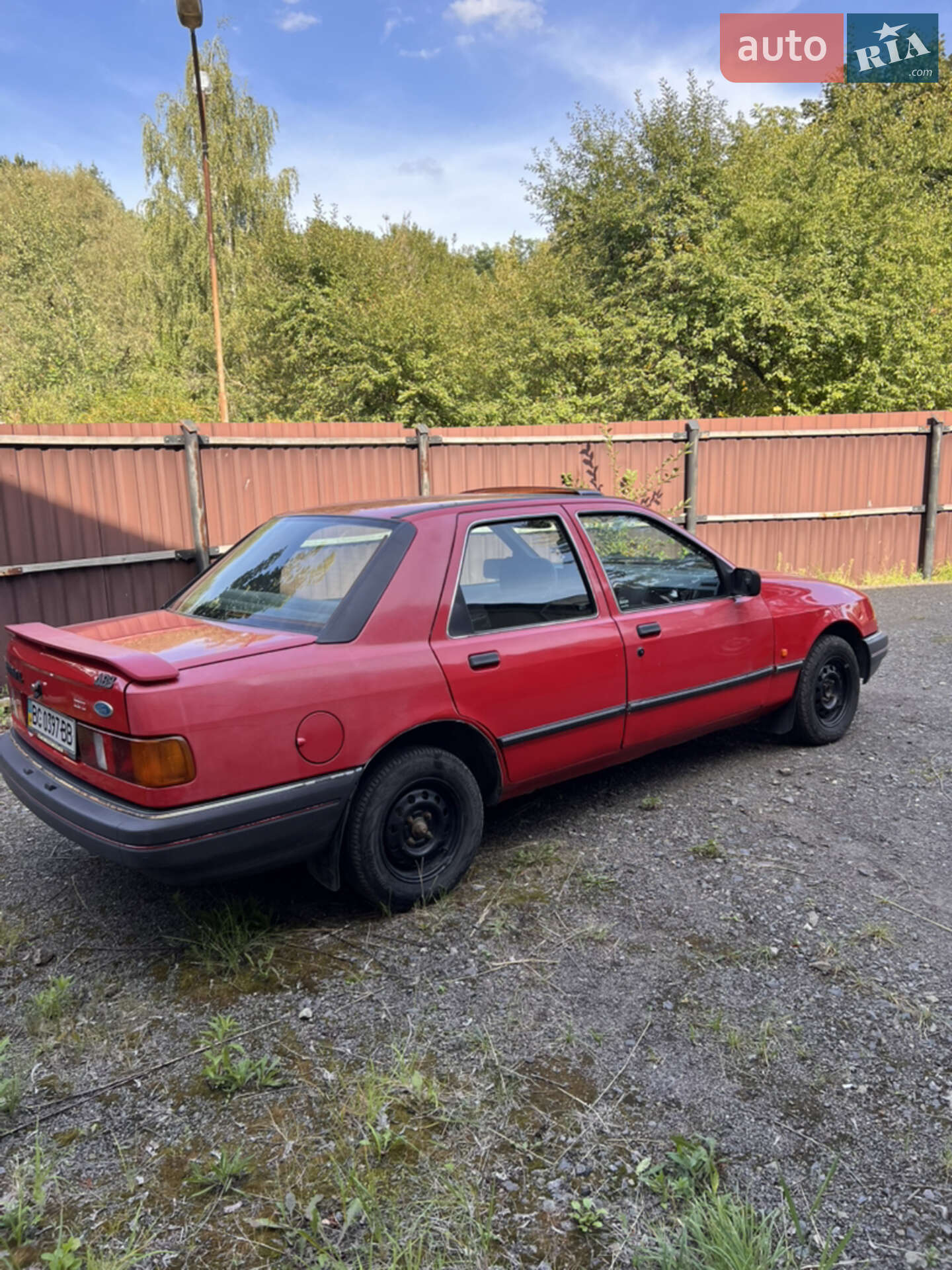 Ford Sierra 1988 VIN WF0FXXGBBFJD93775 фото оголошення 4 з 19
