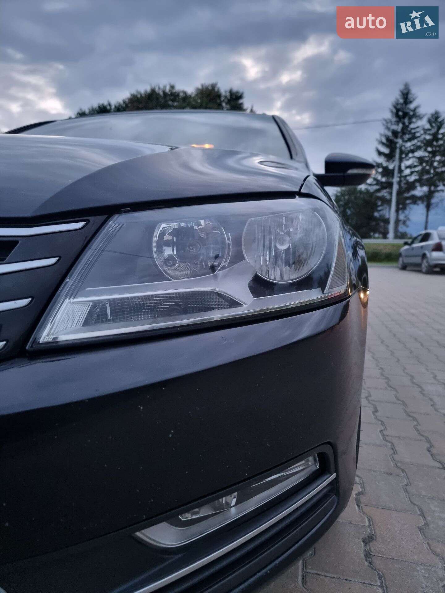 Volkswagen Passat 2010 VIN WVWZZZ3CZBE323477 фото оголошення 12 з 19