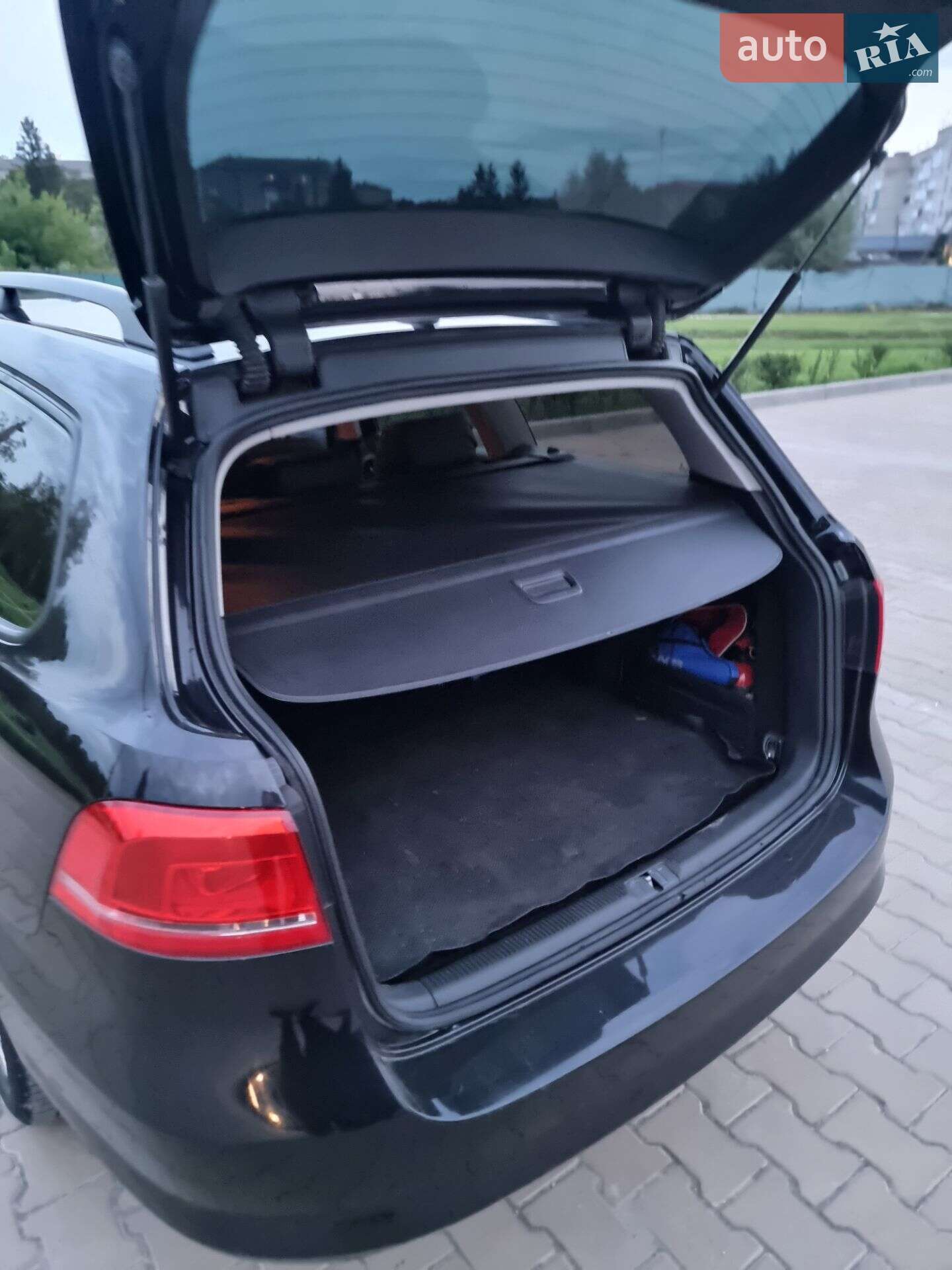 Volkswagen Passat 2010 VIN WVWZZZ3CZBE323477 фото оголошення 14 з 19