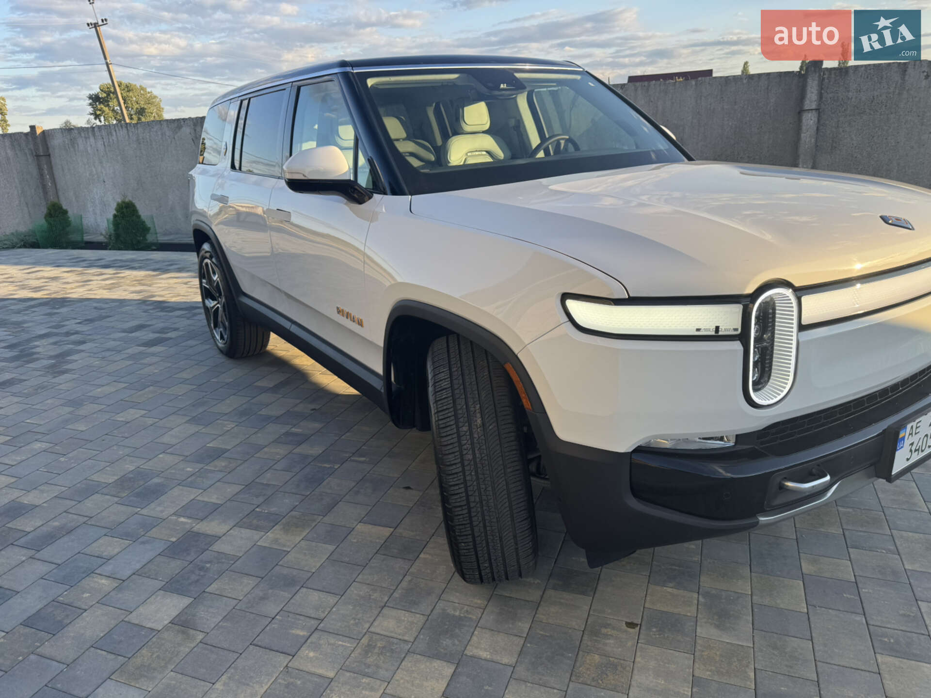 Rivian R1S 2024 VIN 7PDSGABA9RN043650 фото оголошення 7 з 45