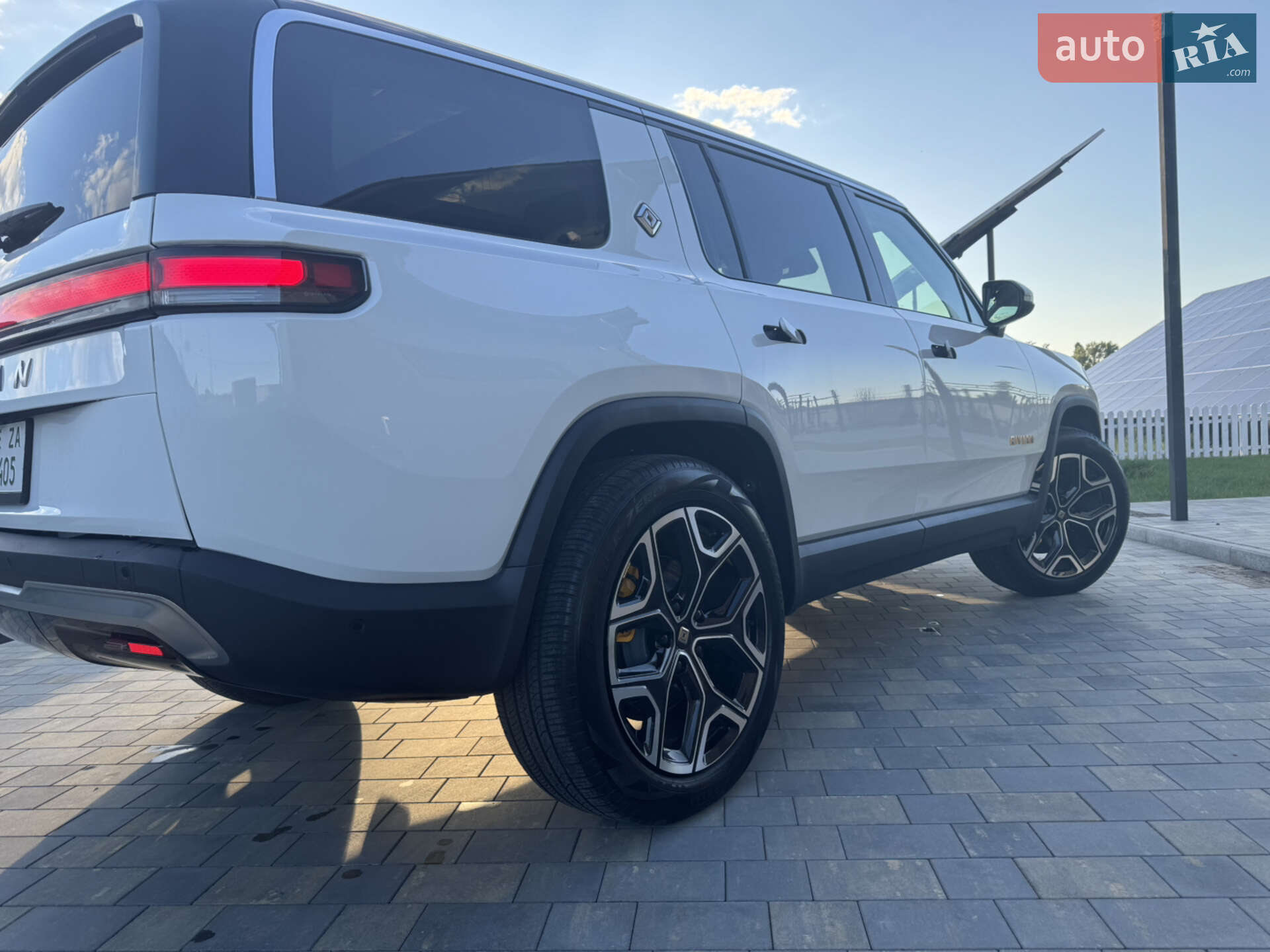 Rivian R1S 2024 VIN 7PDSGABA9RN043650 фото оголошення 38 з 45