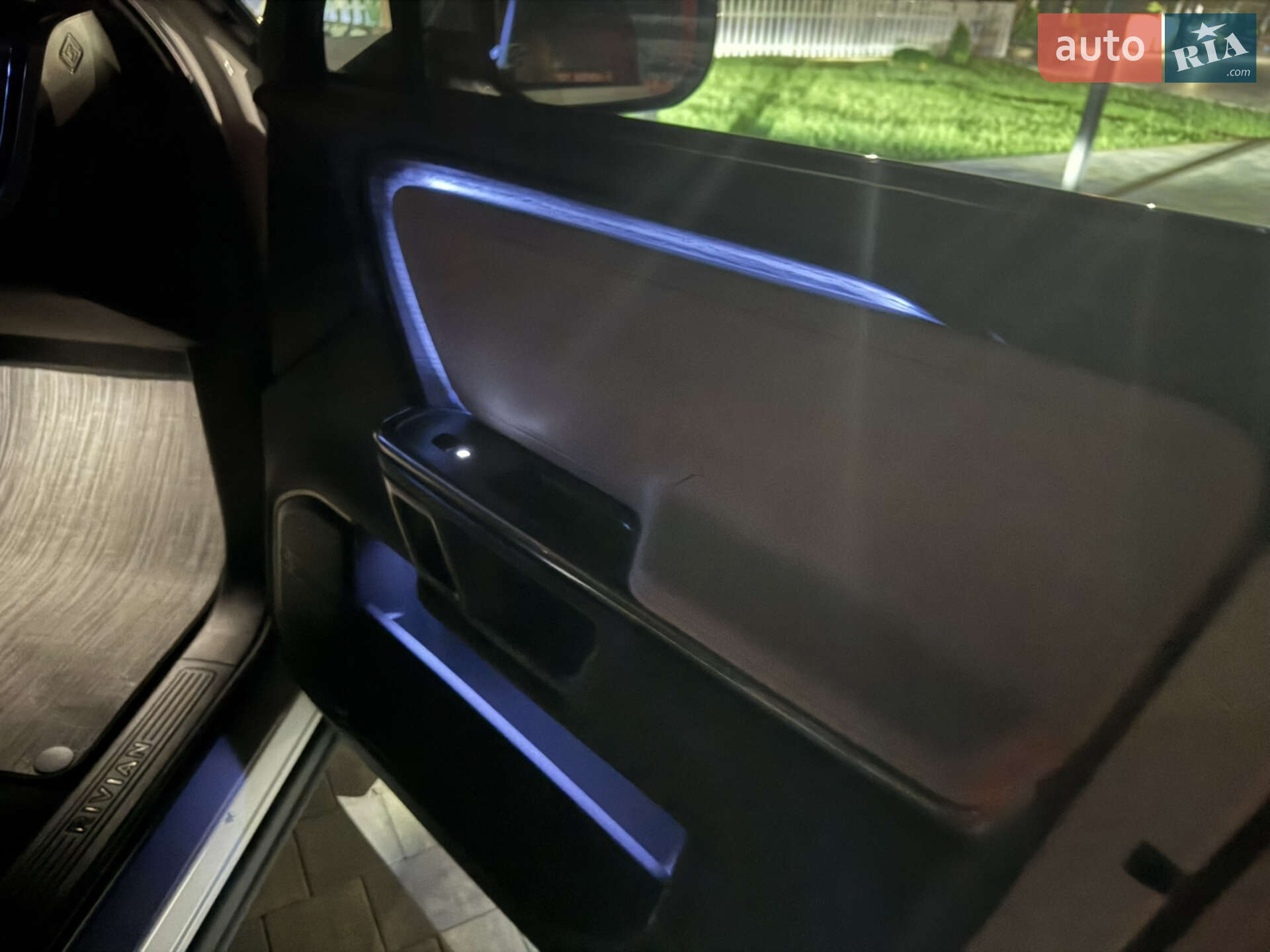 Rivian R1S 2024 VIN 7PDSGABA9RN043650 фото оголошення 43 з 45
