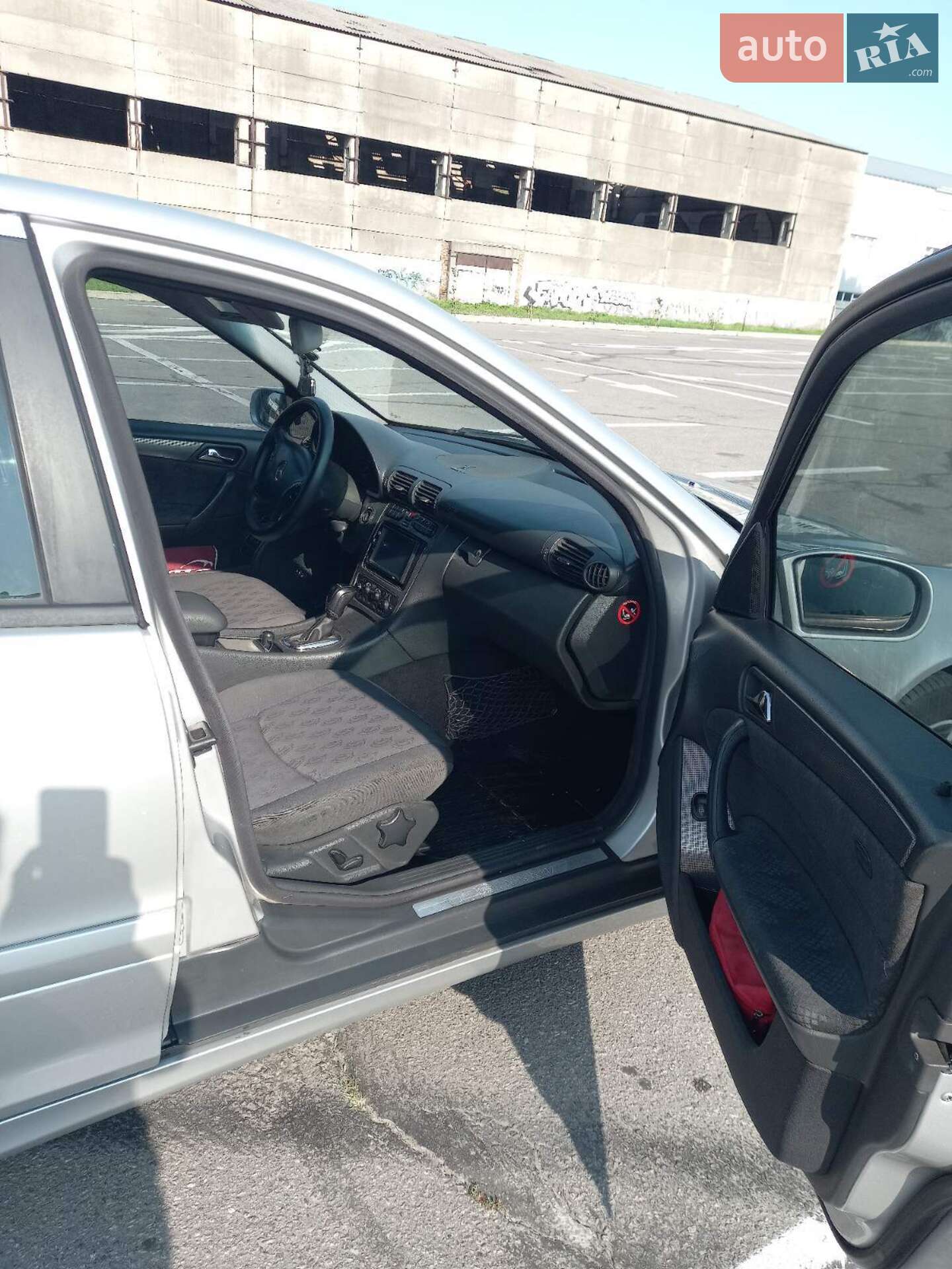 Mercedes-Benz C-Class 2002 VIN WDB2030421F310793 фото оголошення 7 з 8