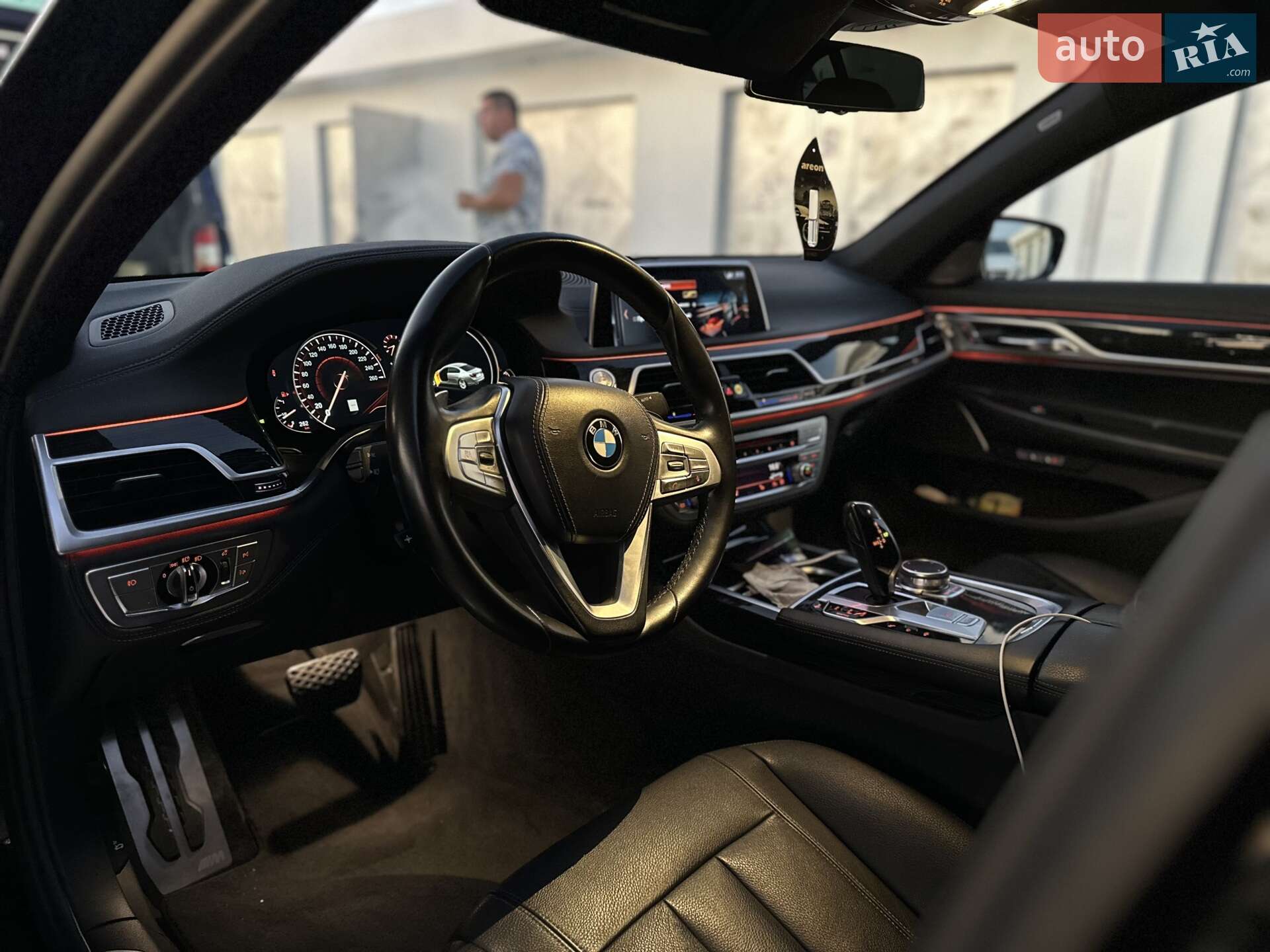 BMW 7 Series 2016 VIN WBA7E2C32HG740831 фото оголошення 9 з 16