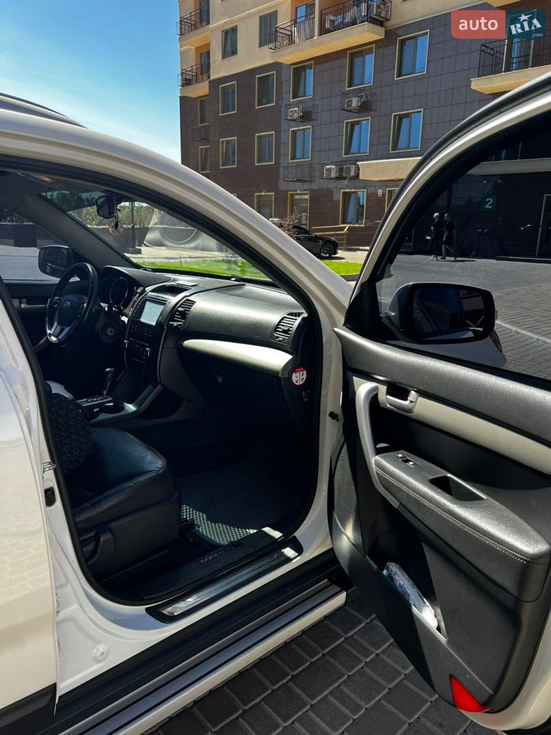 KIA Sorento 2011 VIN Y6DKU814DB5189158 фото оголошення 5 з 10