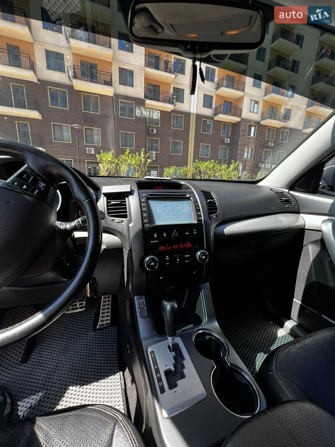 KIA Sorento 2011 VIN Y6DKU814DB5189158 фото оголошення 4 з 10