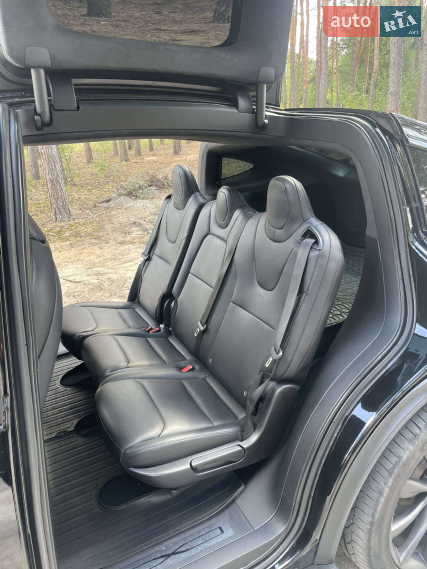 Tesla Model X 2020 VIN 5YJXCAE25LF231035 фото оголошення 12 з 21