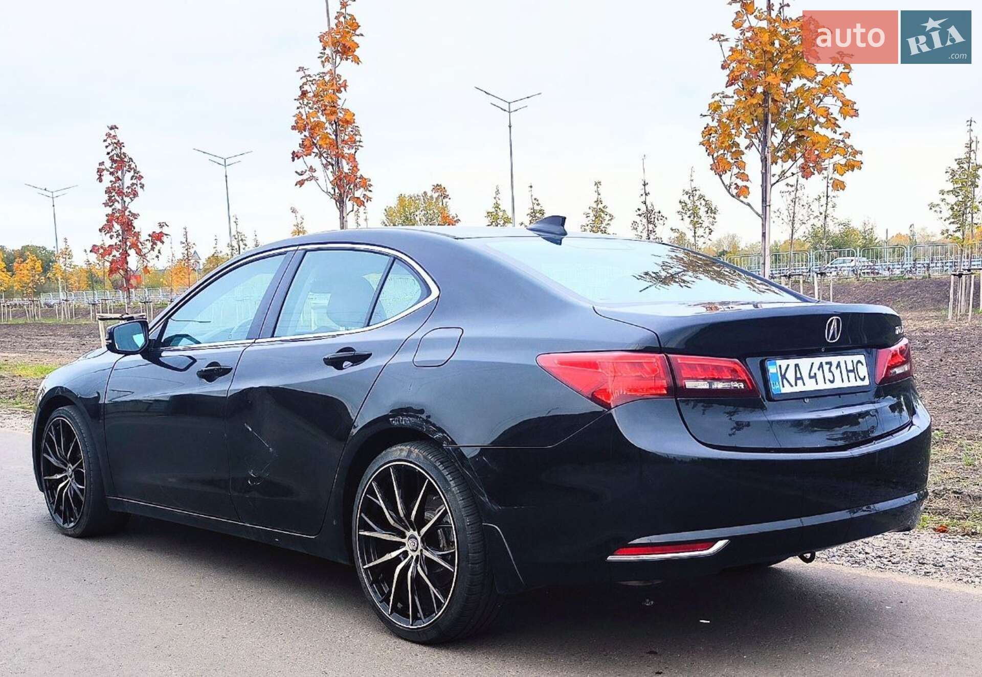 Acura TLX 2015 VIN 19UUB1F58FA021820 фото оголошення 3 з 7