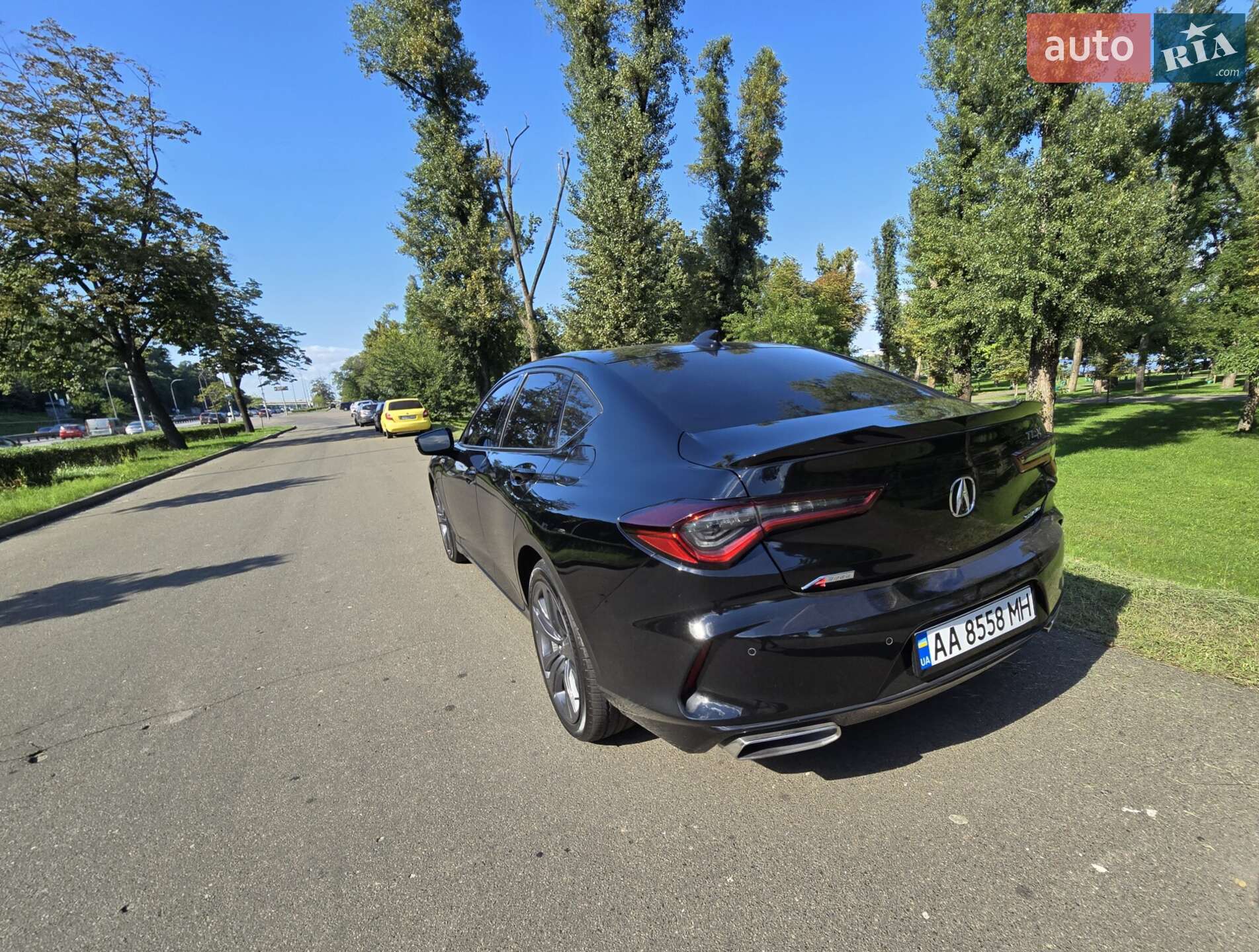 Acura TLX 2023 VIN 19UUB6F55PA005993 фото оголошення 8 з 23