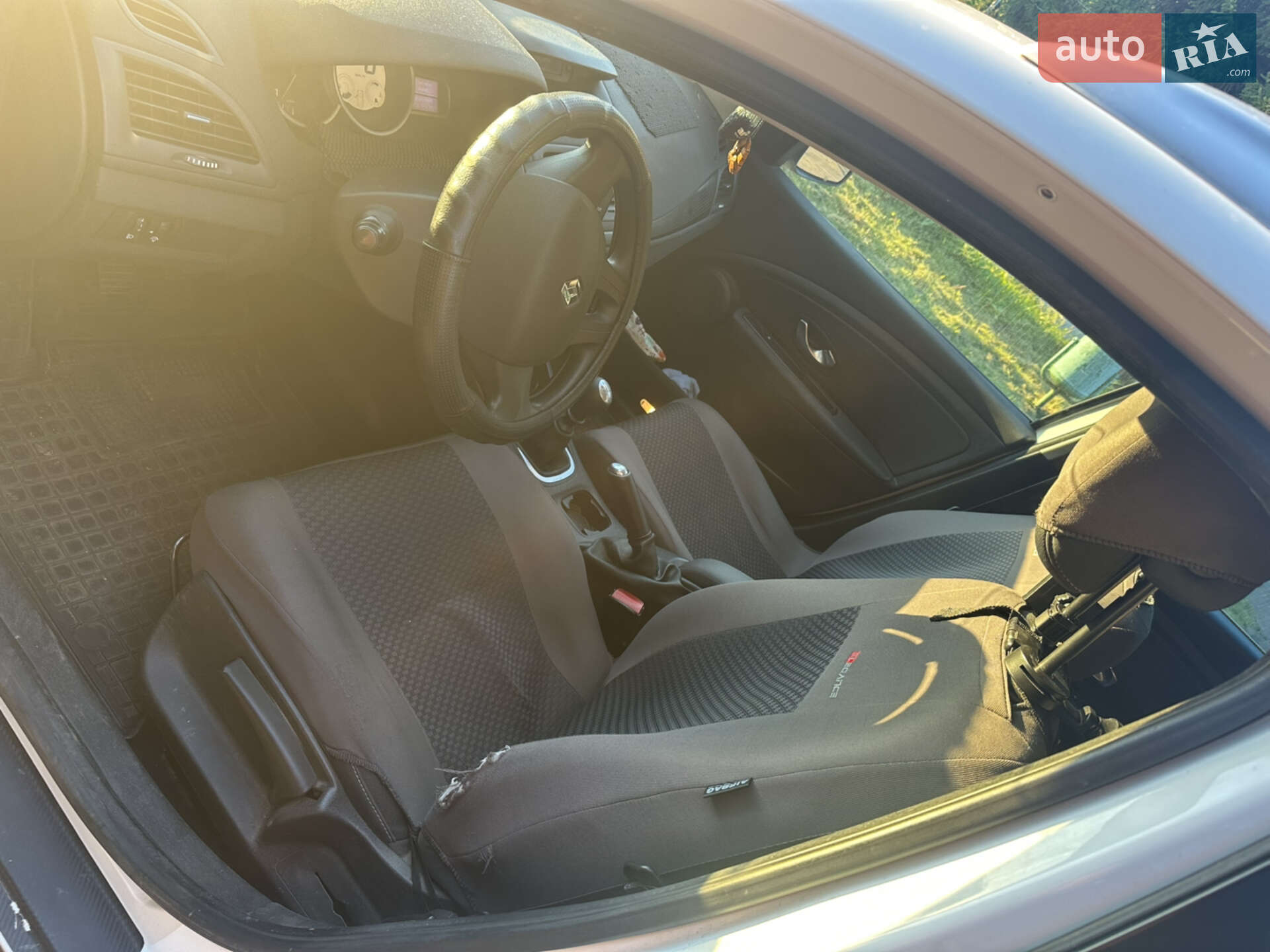 Renault Megane 2010 VIN VF1KZ1G0643086486 фото оголошення 5 з 14