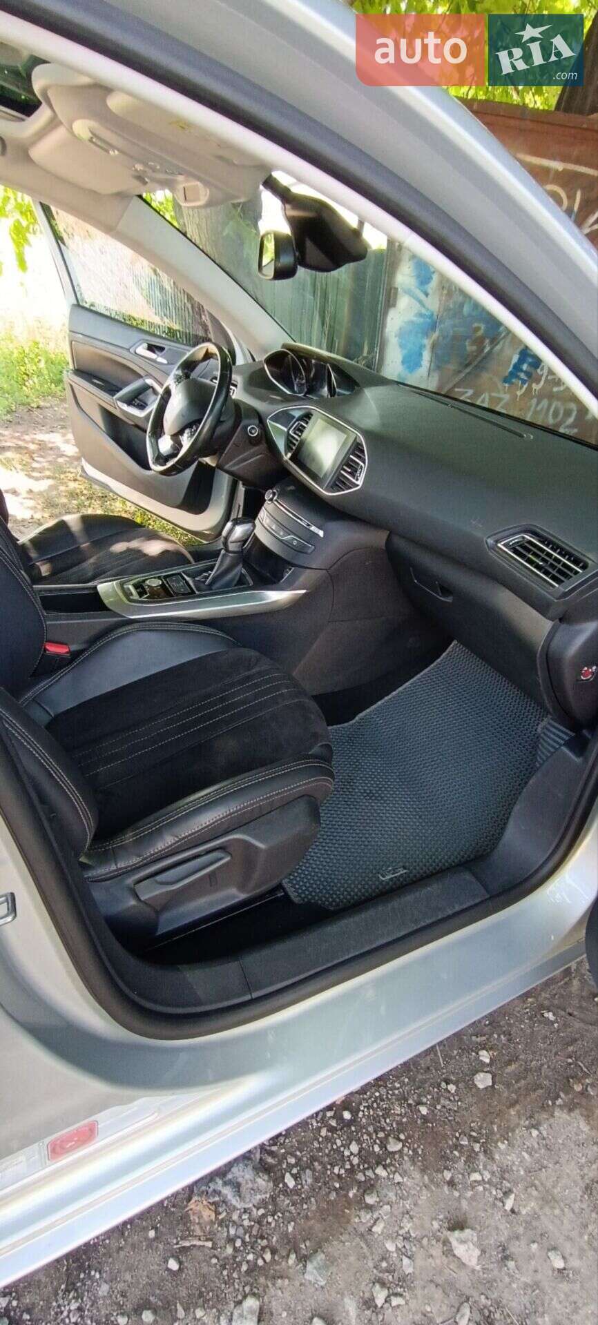 Peugeot 308 2015 VIN VF3LJAHXWFS111935 фото оголошення 14 з 19