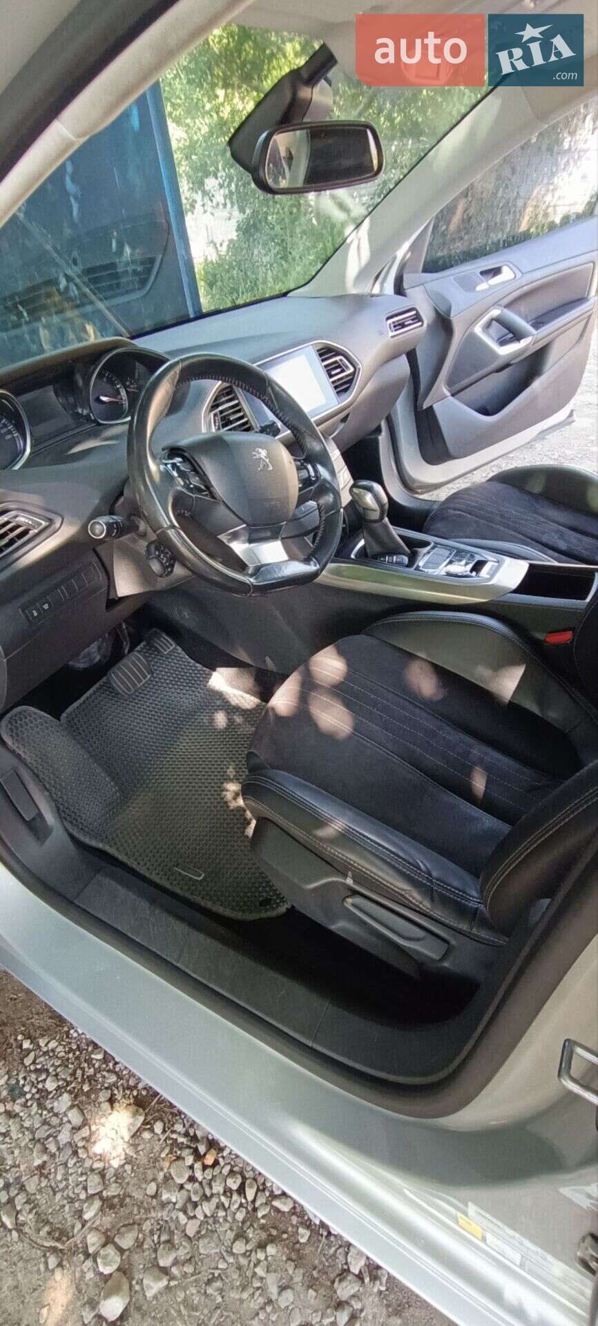 Peugeot 308 2015 VIN VF3LJAHXWFS111935 фото оголошення 17 з 19