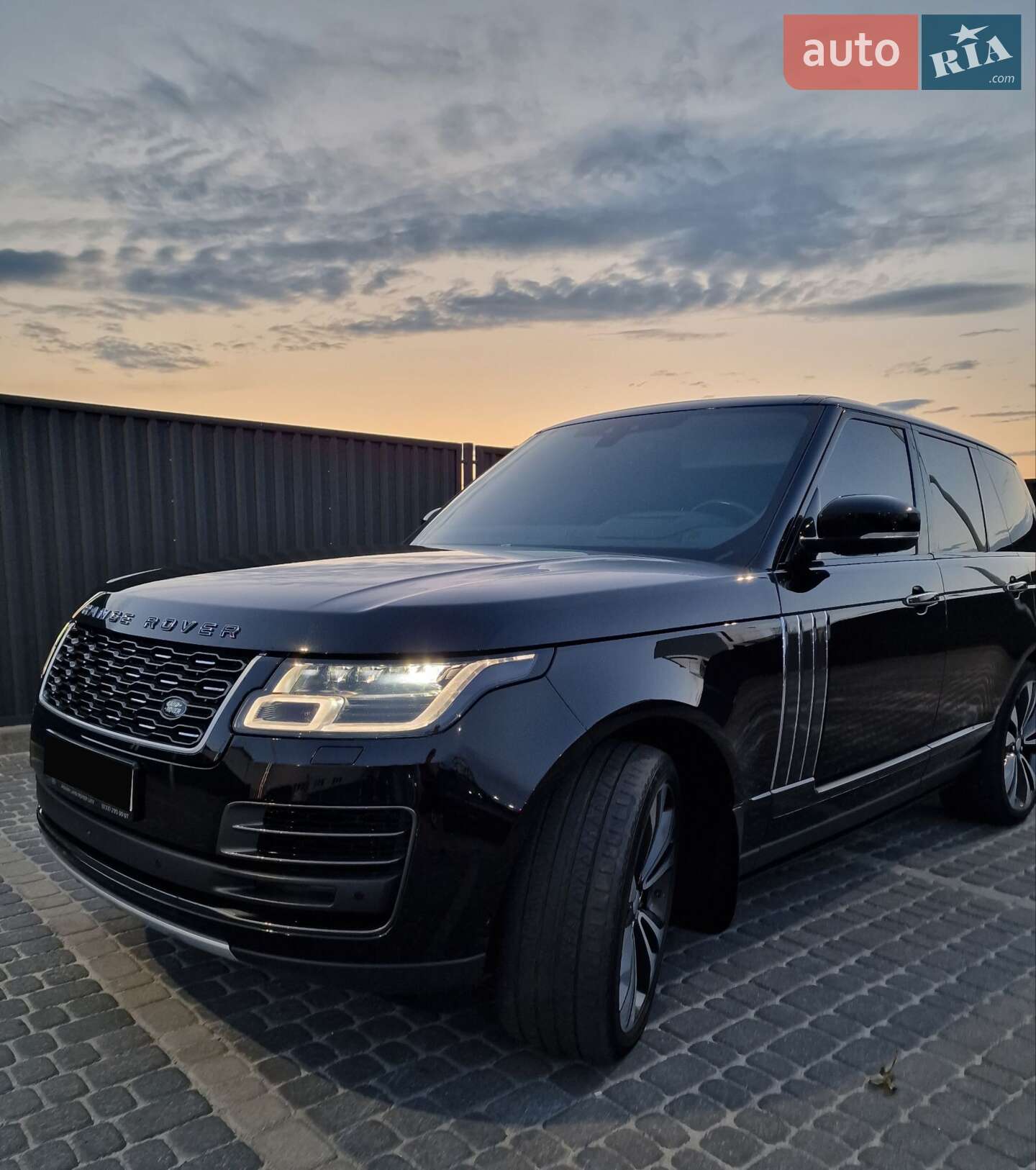 Land Rover Range Rover 2020 VIN SALGA2BE6MA418023 фото оголошення 2 з 38