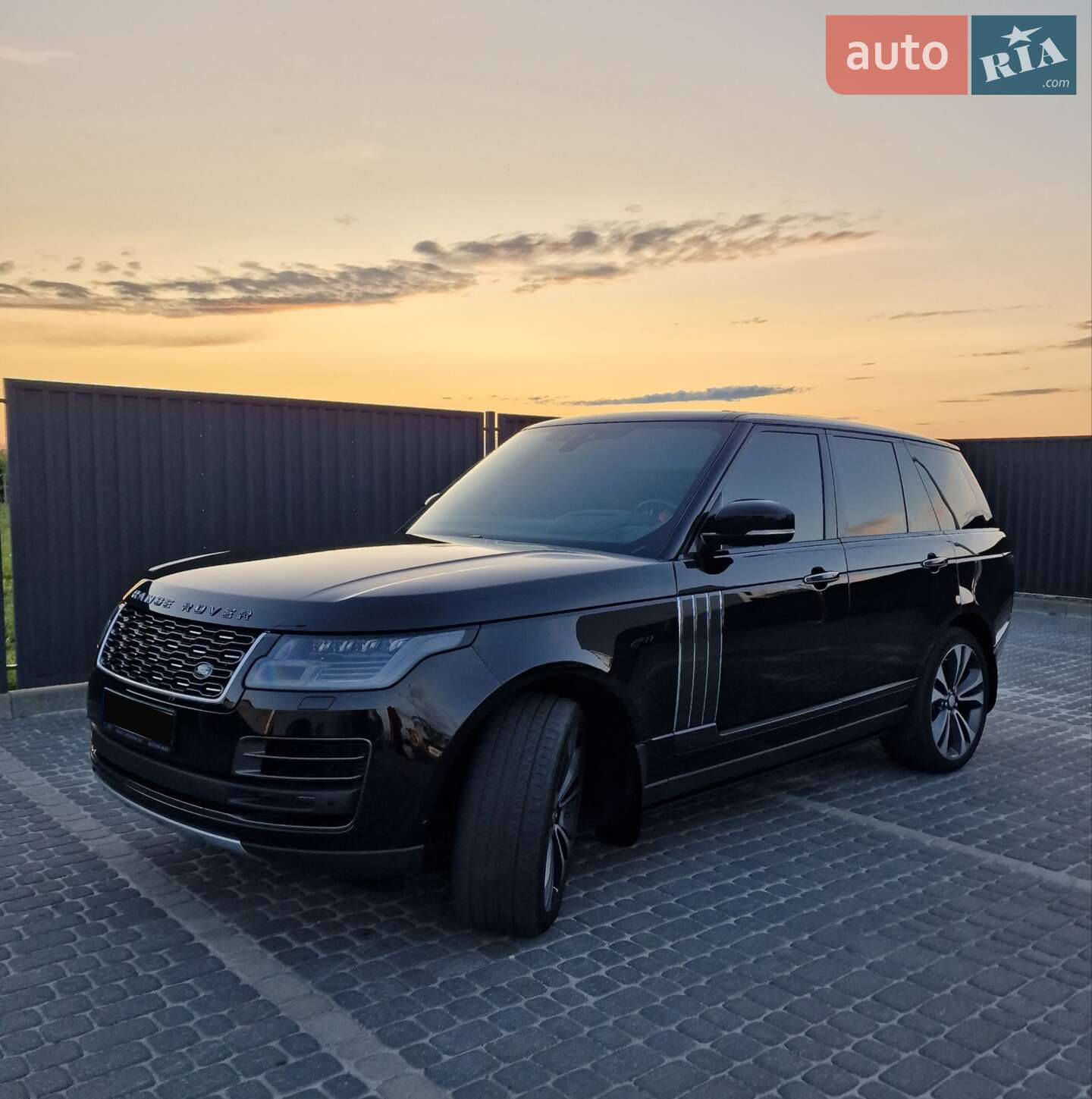 Land Rover Range Rover 2020 VIN SALGA2BE6MA418023 фото оголошення 4 з 38