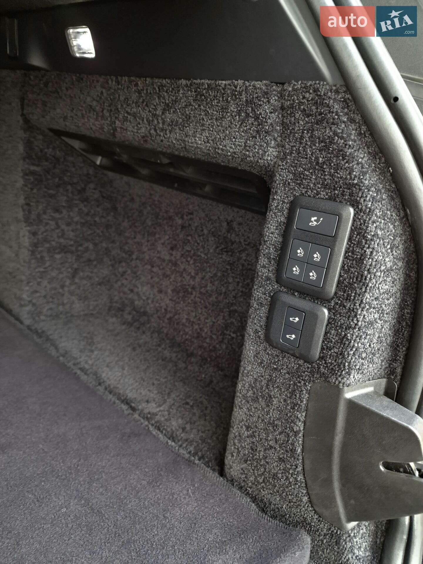 Land Rover Range Rover 2020 VIN SALGA2BE6MA418023 фото оголошення 22 з 38