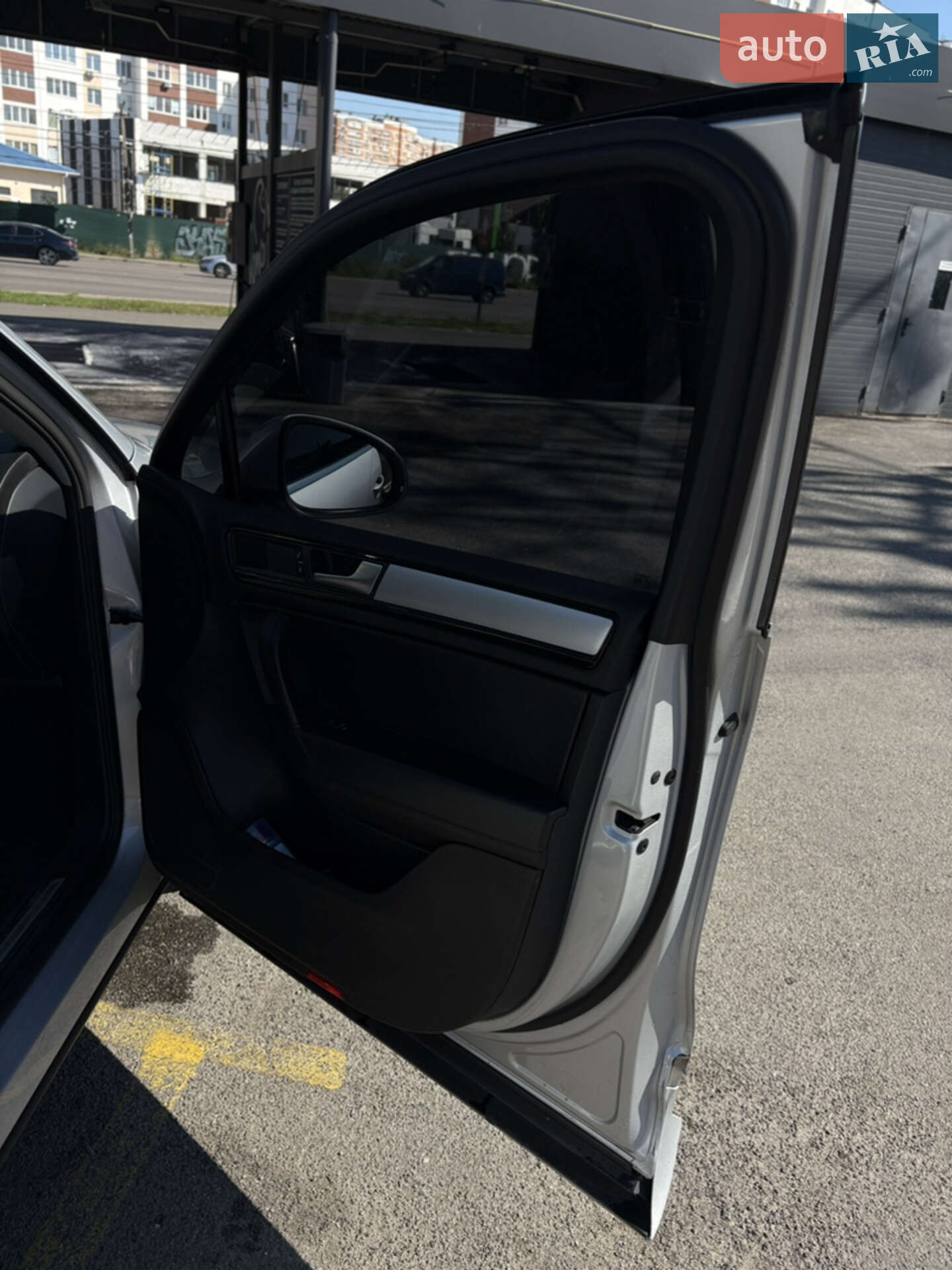 Volkswagen Touareg 2012 VIN WVGZZZ7PZDD006246 фото оголошення 13 з 15