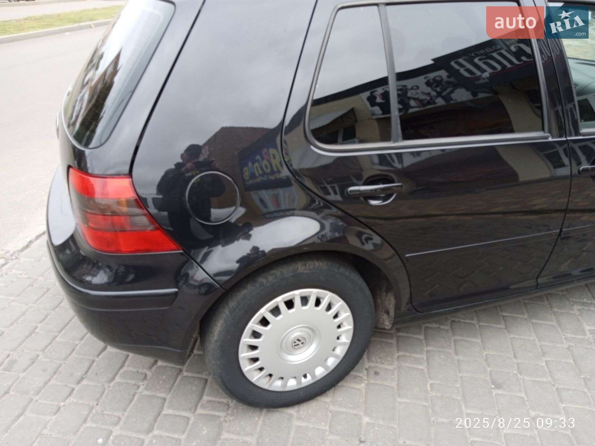 Volkswagen Golf 2002 VIN WVWZZZ1JZ3W276961 фото оголошення 2 з 23
