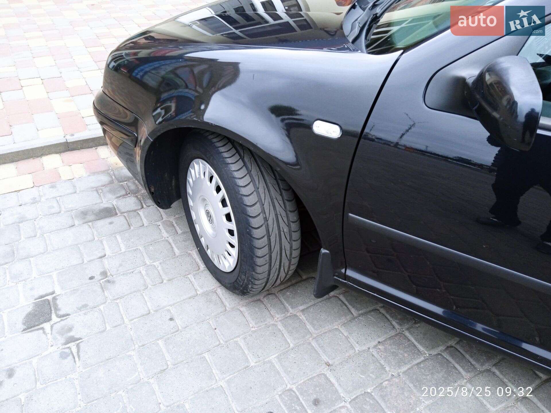Volkswagen Golf 2002 VIN WVWZZZ1JZ3W276961 фото оголошення 3 з 23
