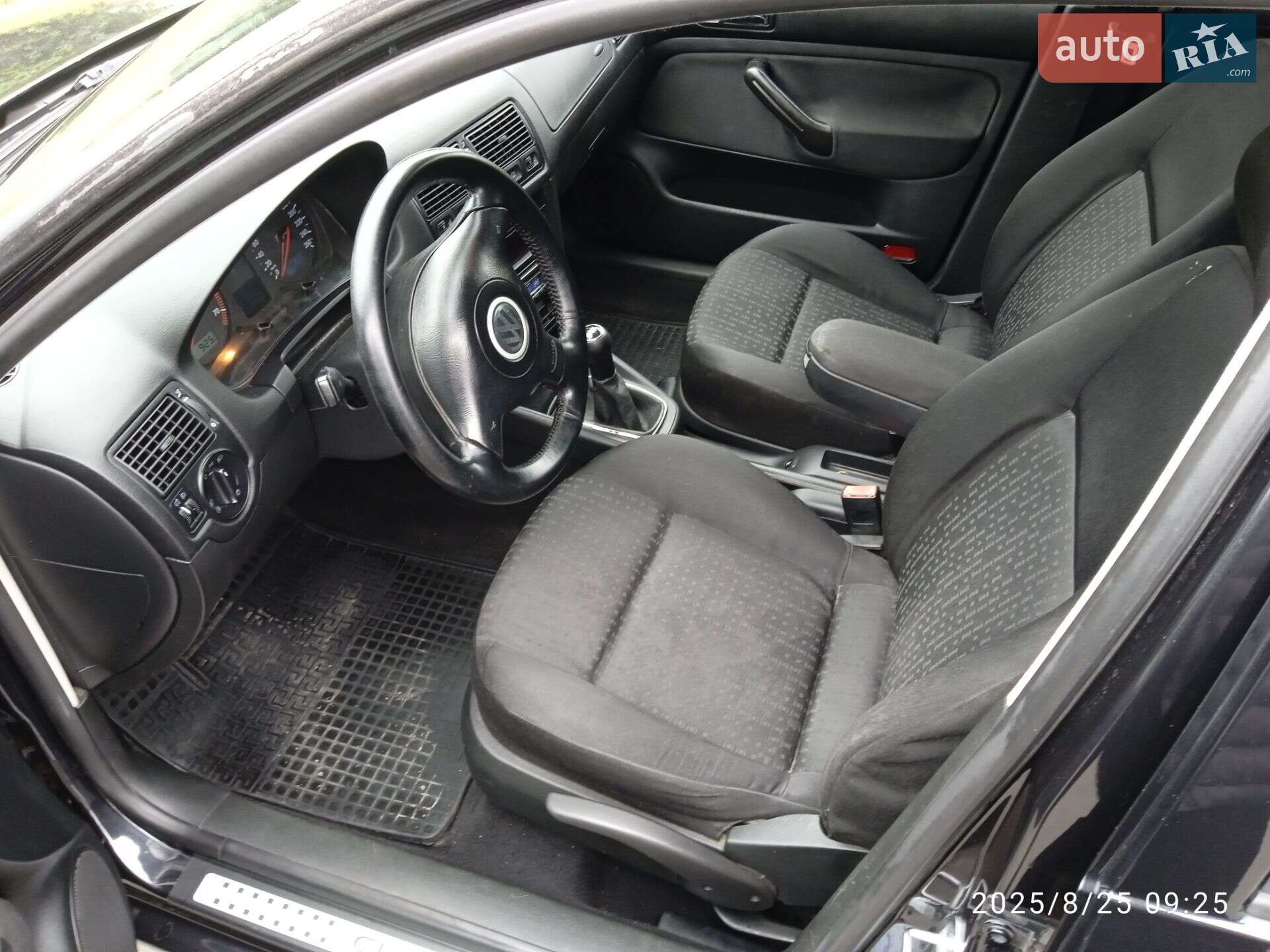 Volkswagen Golf 2002 VIN WVWZZZ1JZ3W276961 фото оголошення 6 з 23