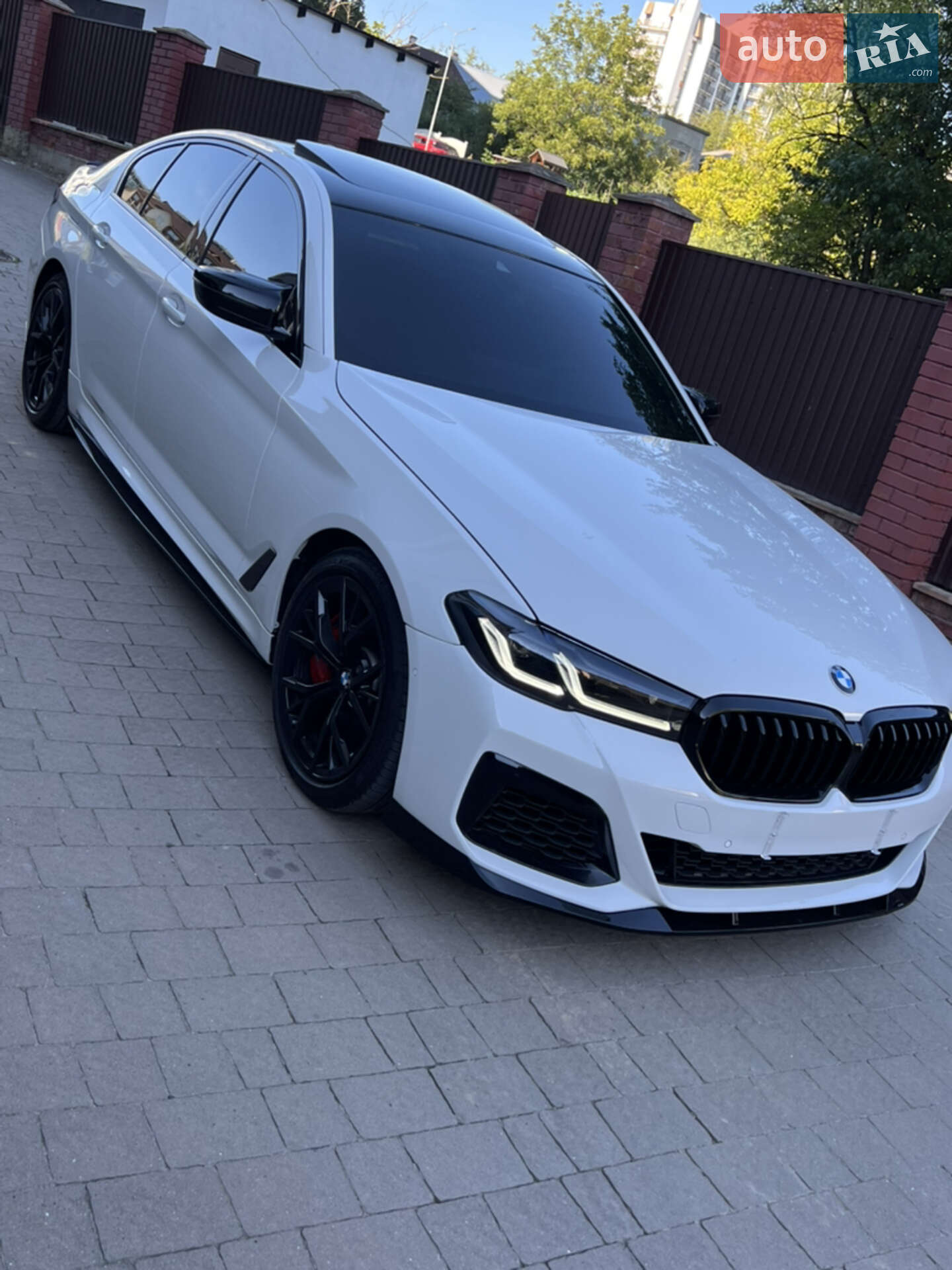 BMW 5 Series 2022 VIN WBA73BJ00NCJ89882 фото оголошення 7 з 70