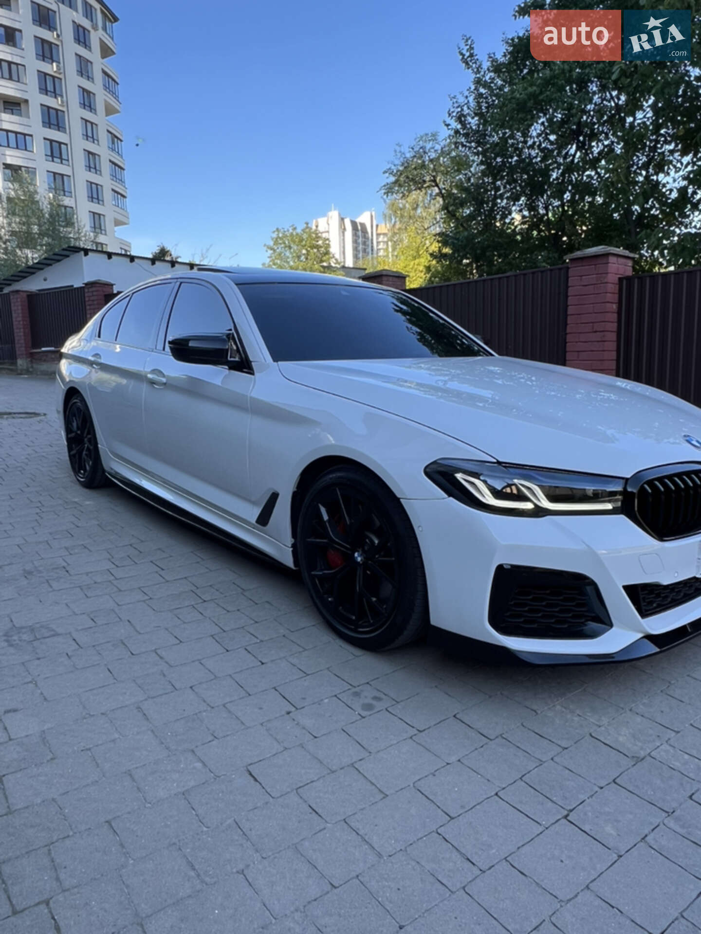 BMW 5 Series 2022 VIN WBA73BJ00NCJ89882 фото оголошення 9 з 70