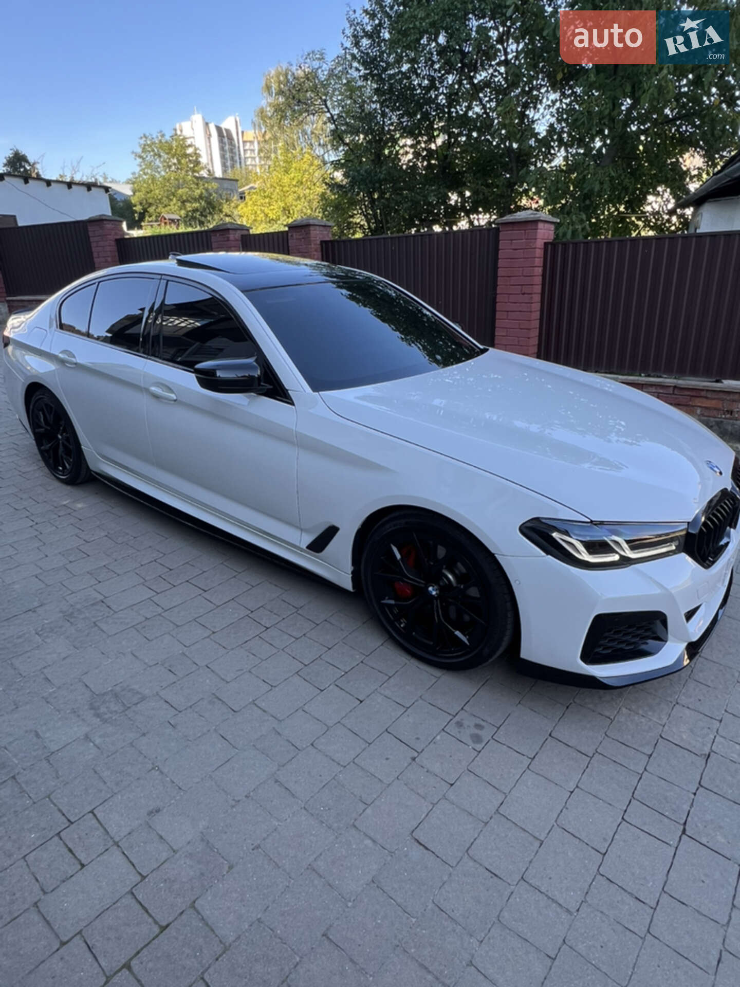 BMW 5 Series 2022 VIN WBA73BJ00NCJ89882 фото оголошення 10 з 70
