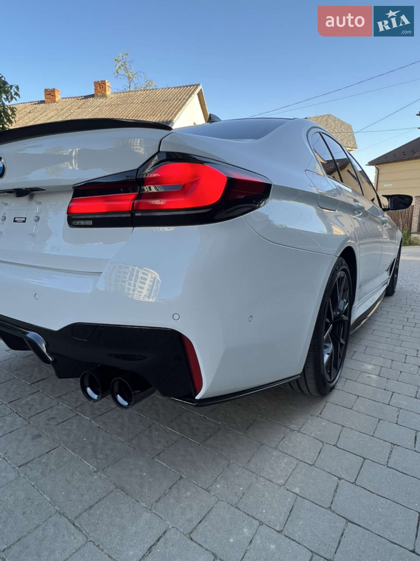 BMW 5 Series 2022 VIN WBA73BJ00NCJ89882 фото оголошення 13 з 70