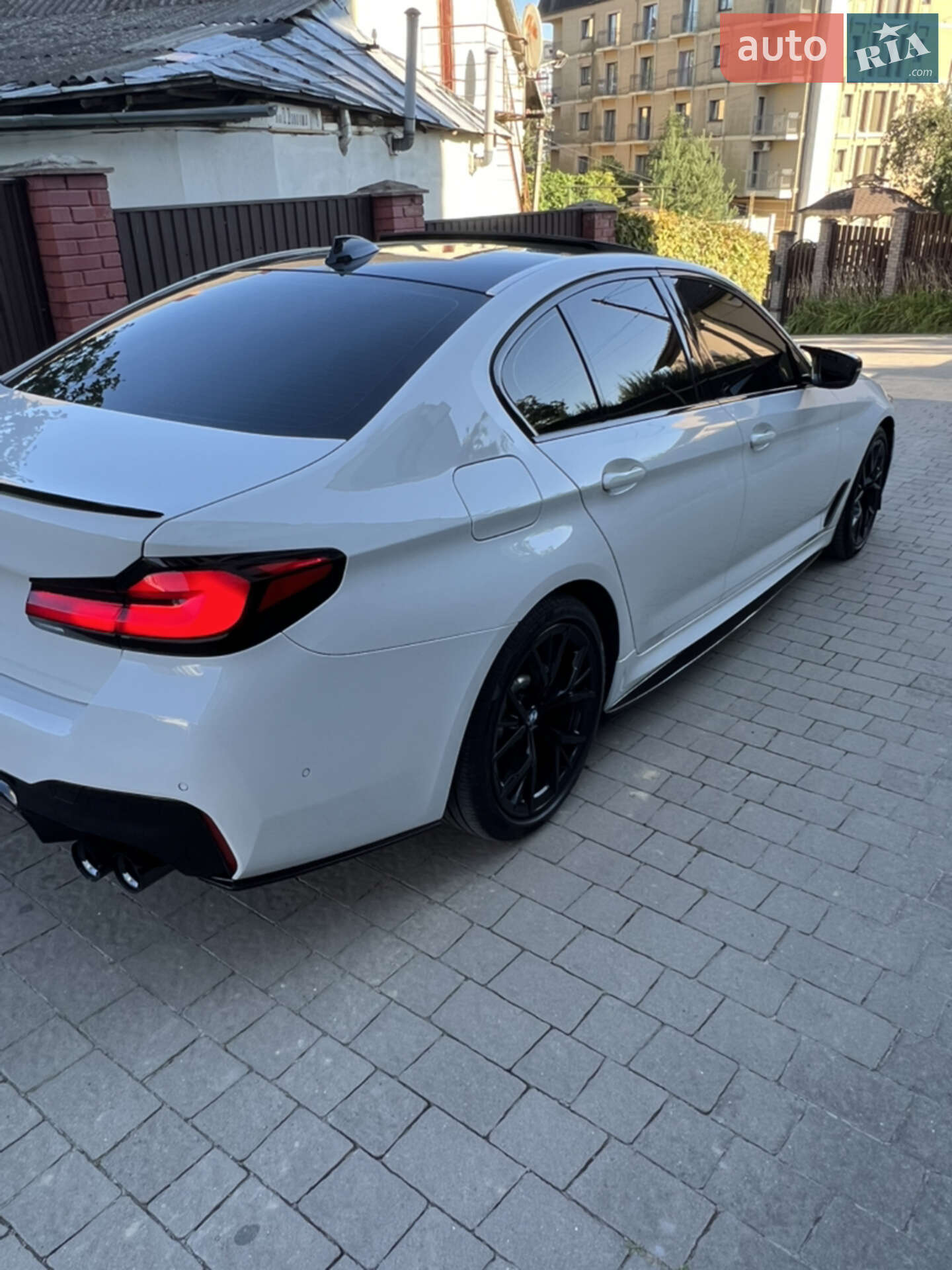 BMW 5 Series 2022 VIN WBA73BJ00NCJ89882 фото оголошення 14 з 70
